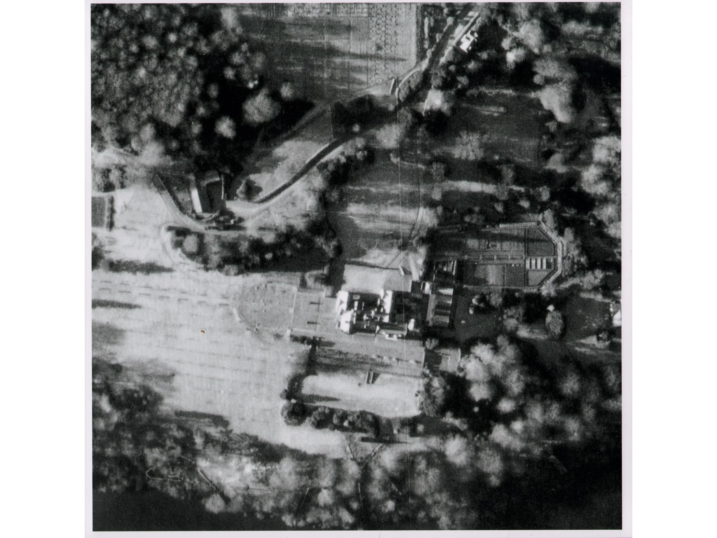 Lingholm Main House 1.jpg