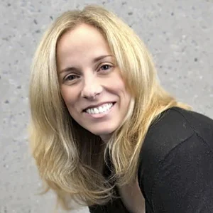 Carrie Shaw<small>Quandl</small><span>Chief Product &<br>Marketing Officer</span>