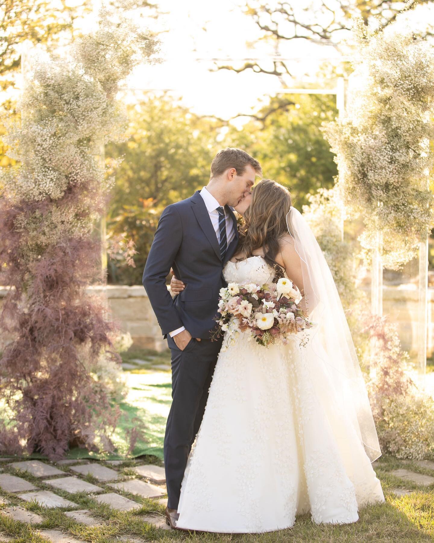 The most epic micro wedding. Can&rsquo;t wait for the big bash next year! 💕
Photo: @johncainphotography 
Planning: @lyonsevents 
Rentals: @lawsonrentals 
Video: @companynfilms 
HAMU: @jonesbeautyco