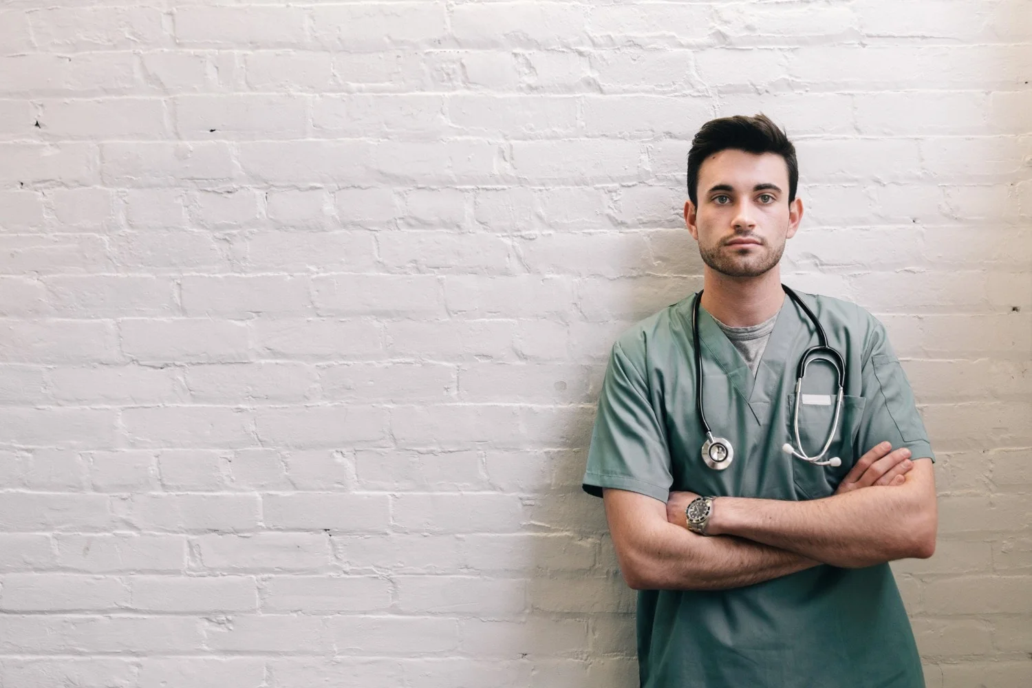  Viruses are increasingly difficult to treat with pharmaceuticals. Could Monolaurin be a natural antiviral alternative? 