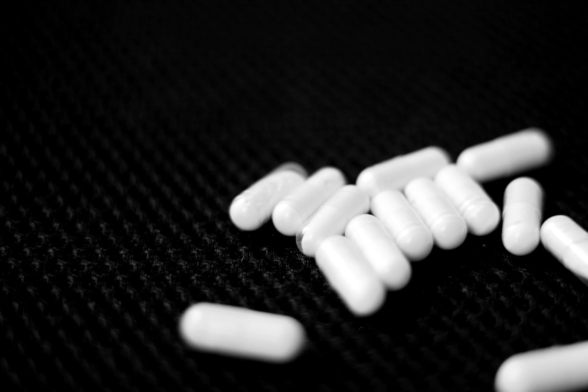 Monolaurin Dosage for Herpes: What People Commonly Do (and What Research Does NOT Confirm)