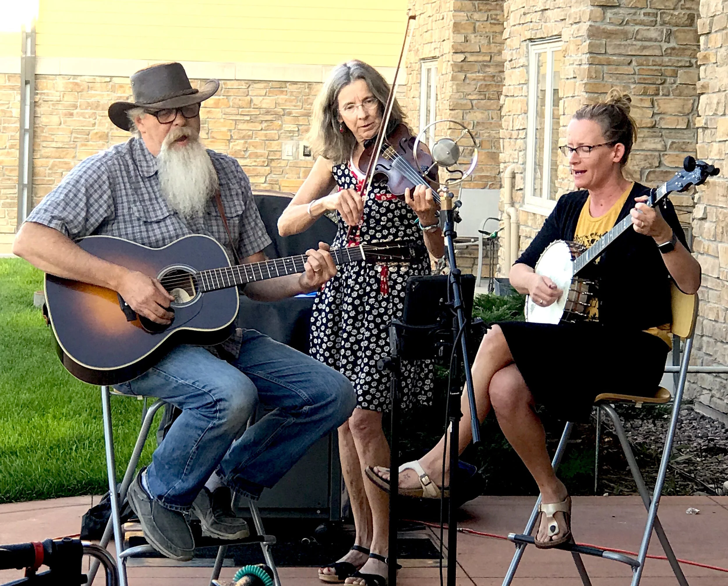 Live Music, BBQ &amp; Dessert! Saturday