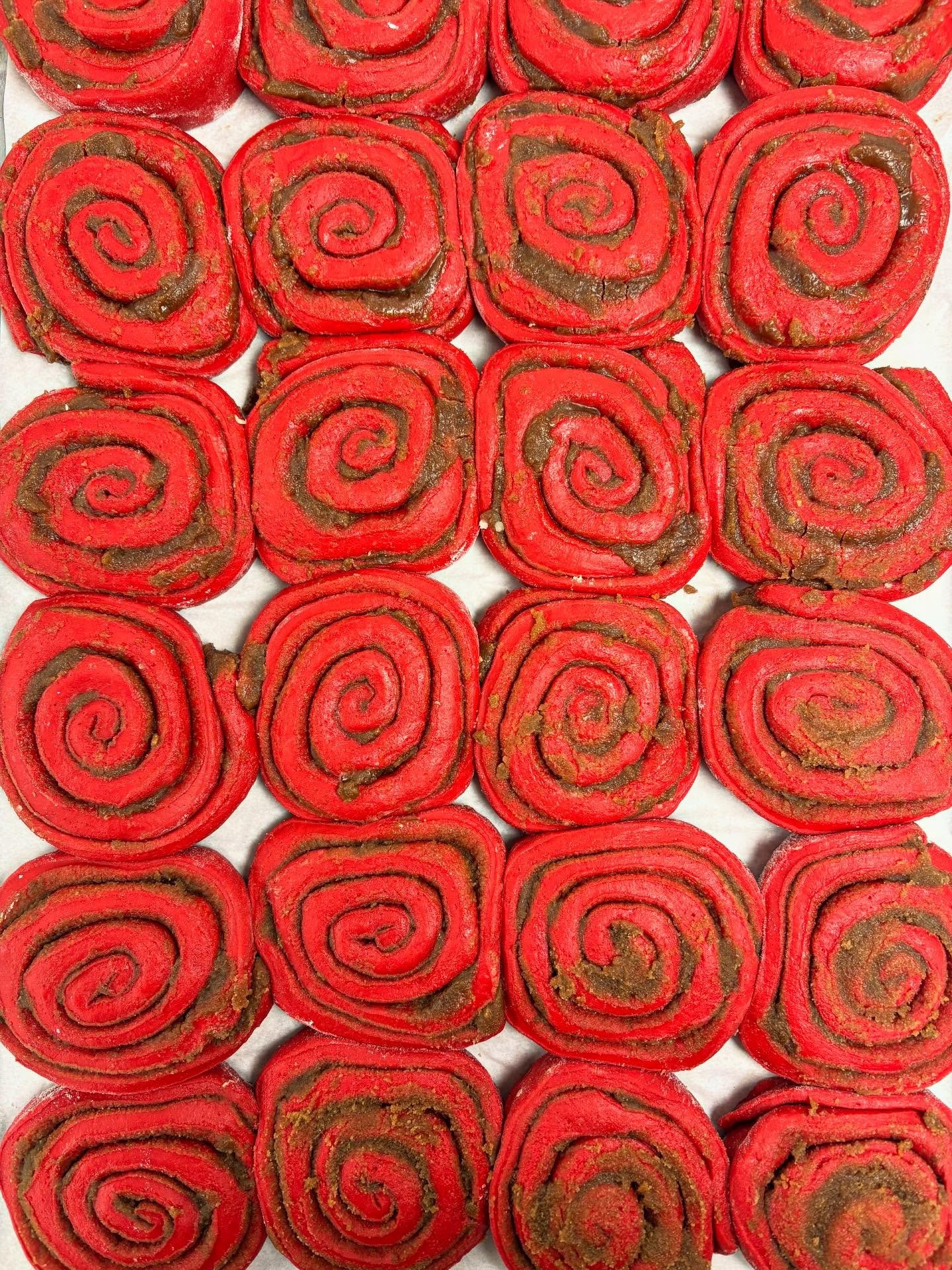 December means holiday menu! 🎄 first item, red velvet cinnamon rolls. These will be for purchase at @east_simpson_coffee for the month!