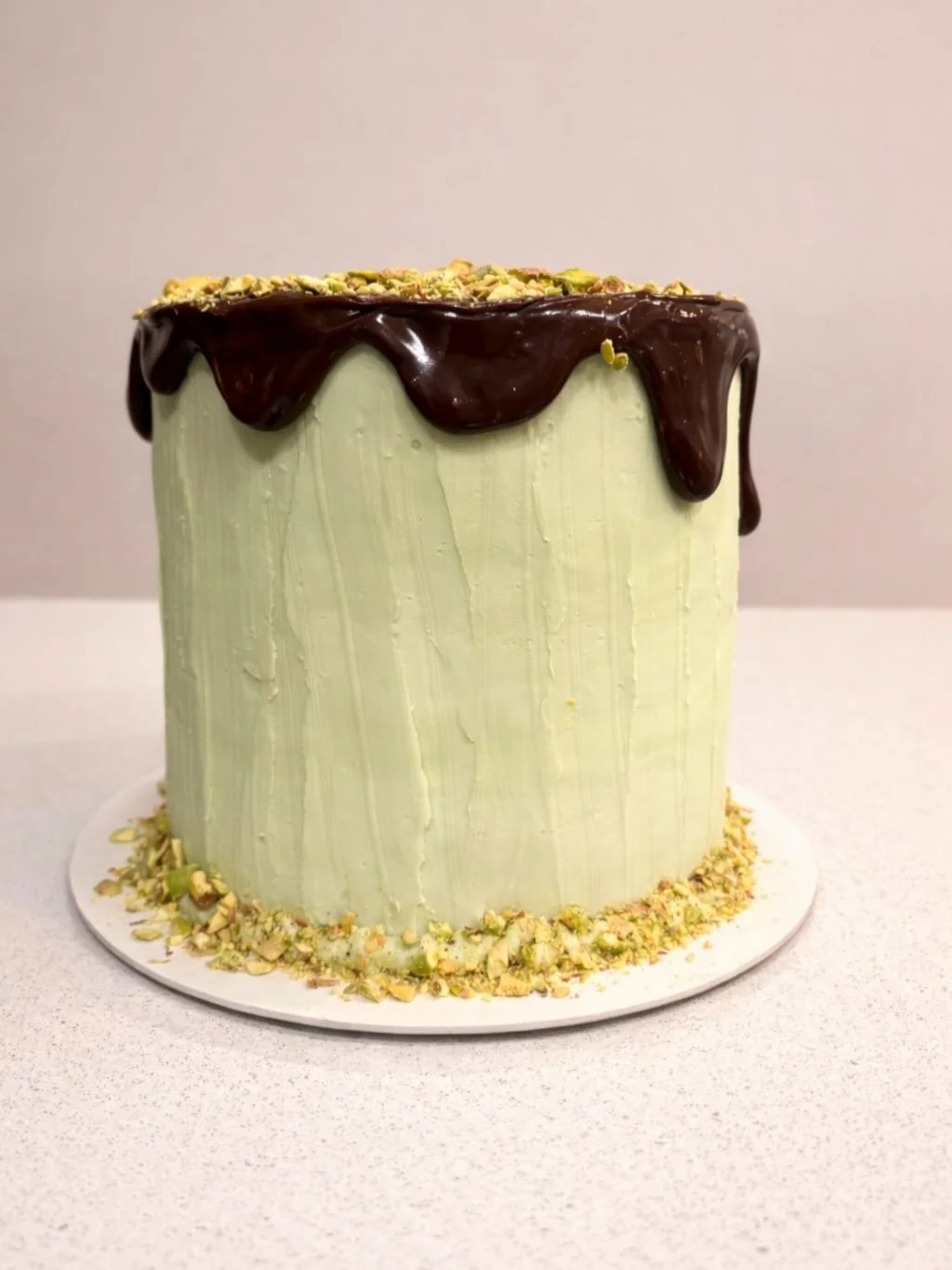 Pistachio cake on this snowy Friday 🌱

#celebrationcake #denverbakes #denvercolorado #pistachio #pastry