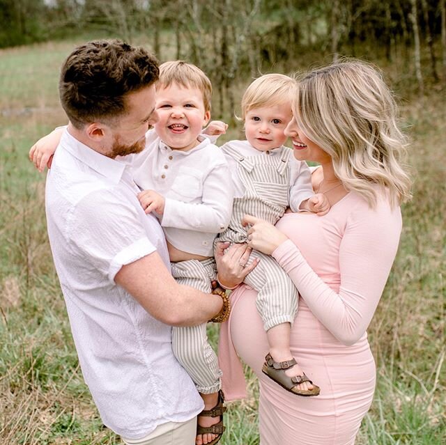 &bull; grateful &bull; 
This little tribe is my everything. This season of life is testing and the unknown can feel super overwhelming but when I look at these photos, I&rsquo;m reminded of what matters most. We&rsquo;ll be adding another little baby