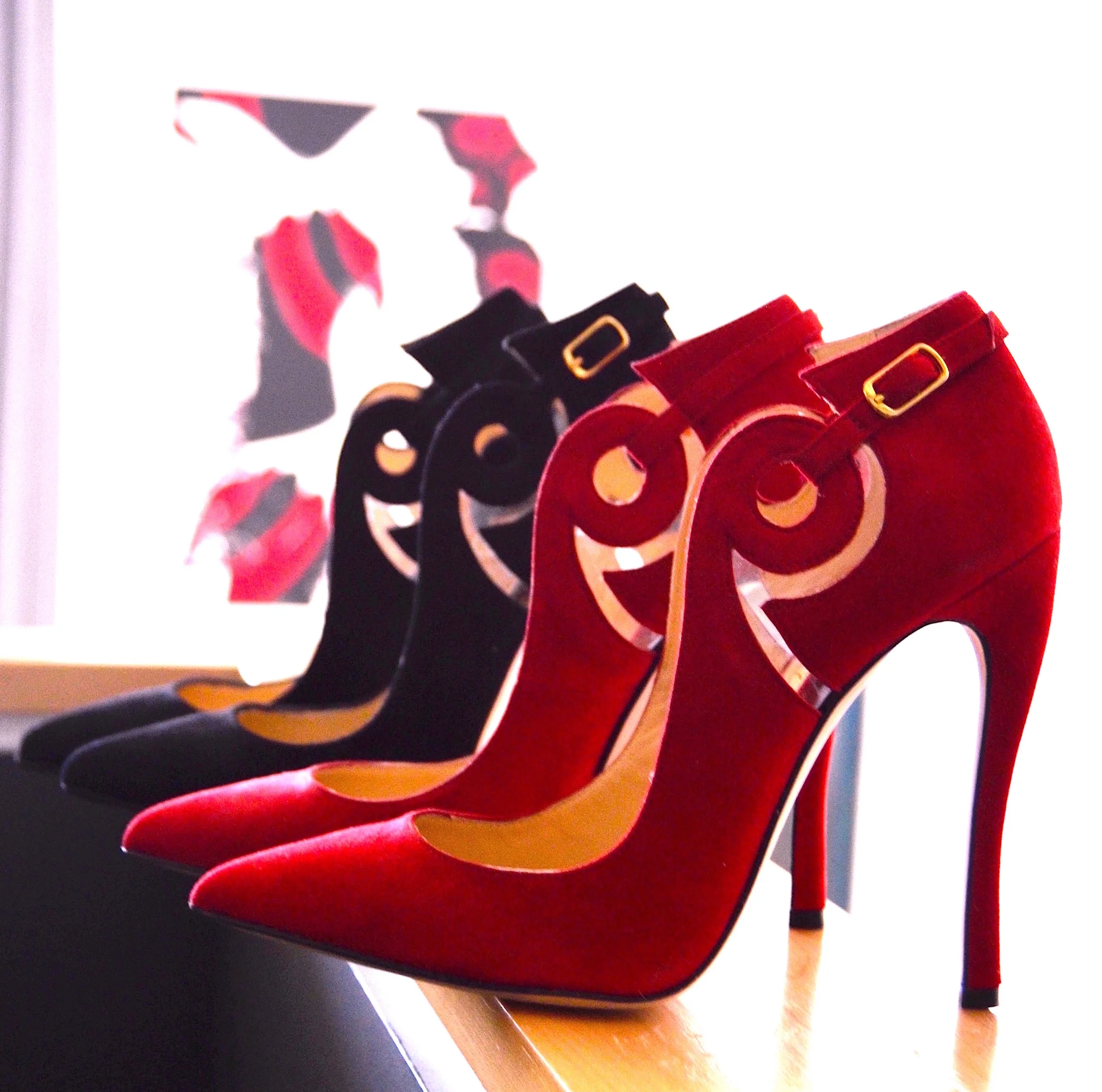 SCROLL SHOE MS.jpg