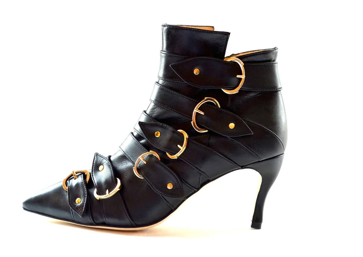 TRAVIATA-BOOT1.jpg
