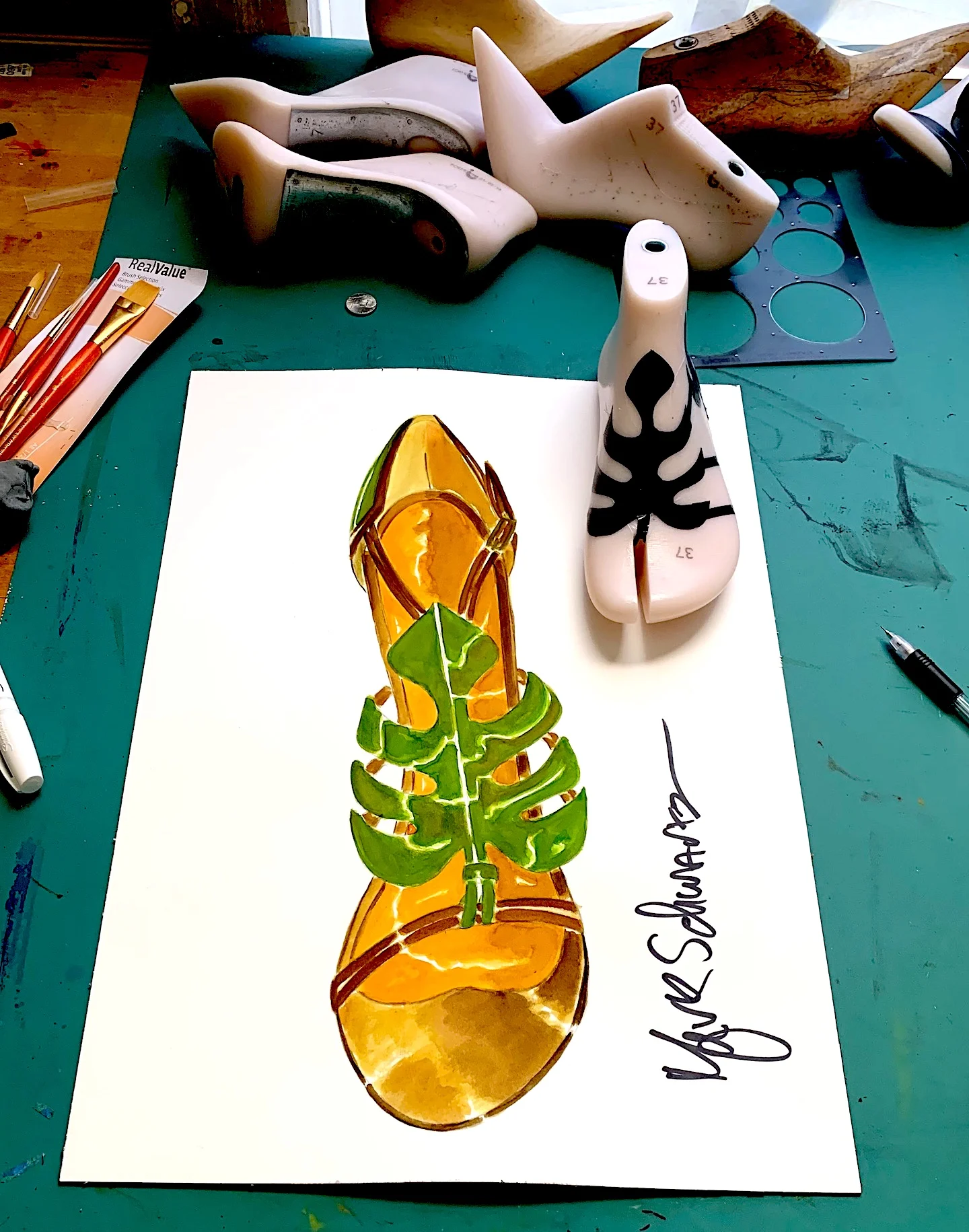 Leaf sandal concept