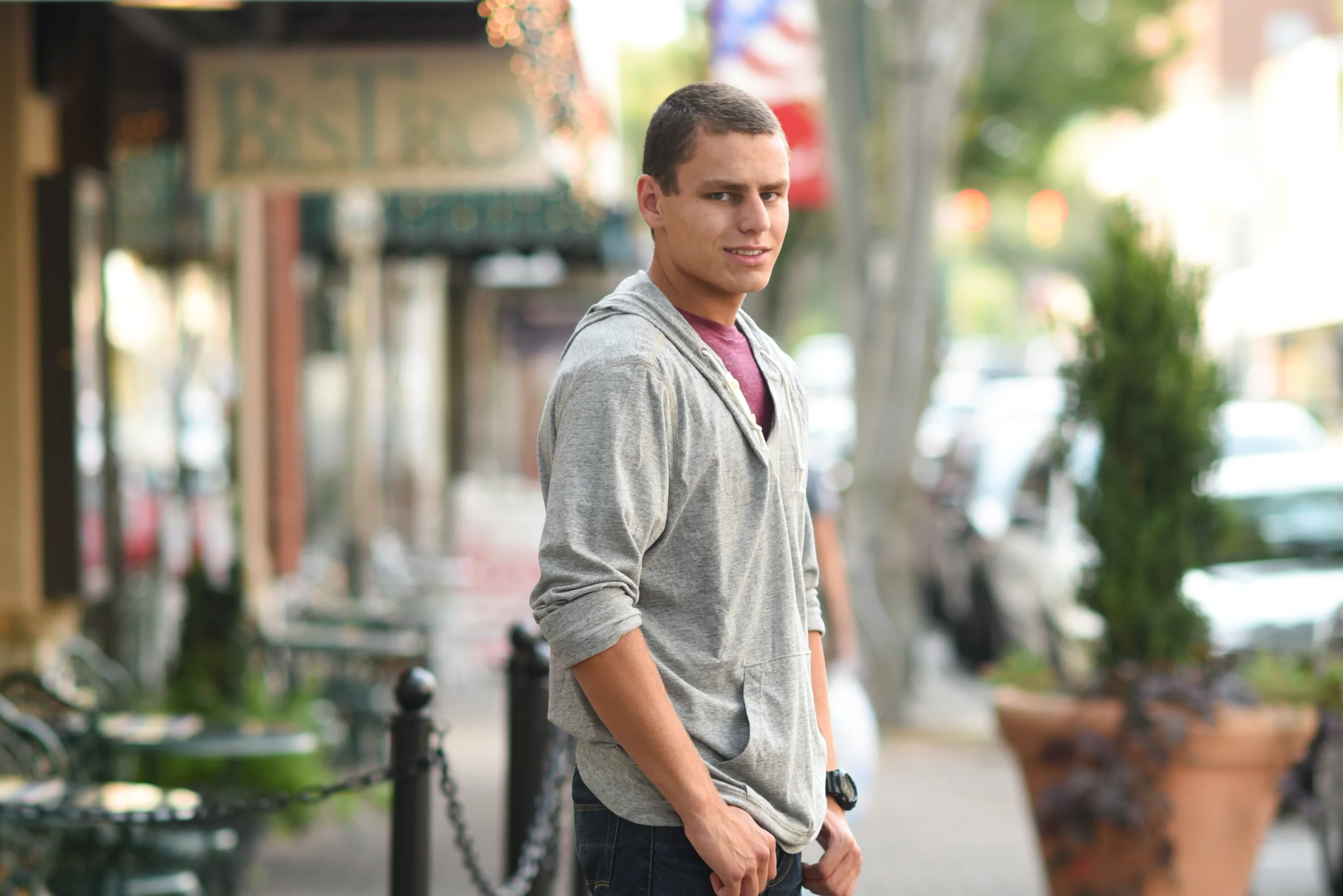 Austin is a senior in high school from Raleigh, North Carolina. Austin was one of the first senior sessions of the 2015-2016 school year. Austin came to Concord for his photos. We had a great time together and his session went great.