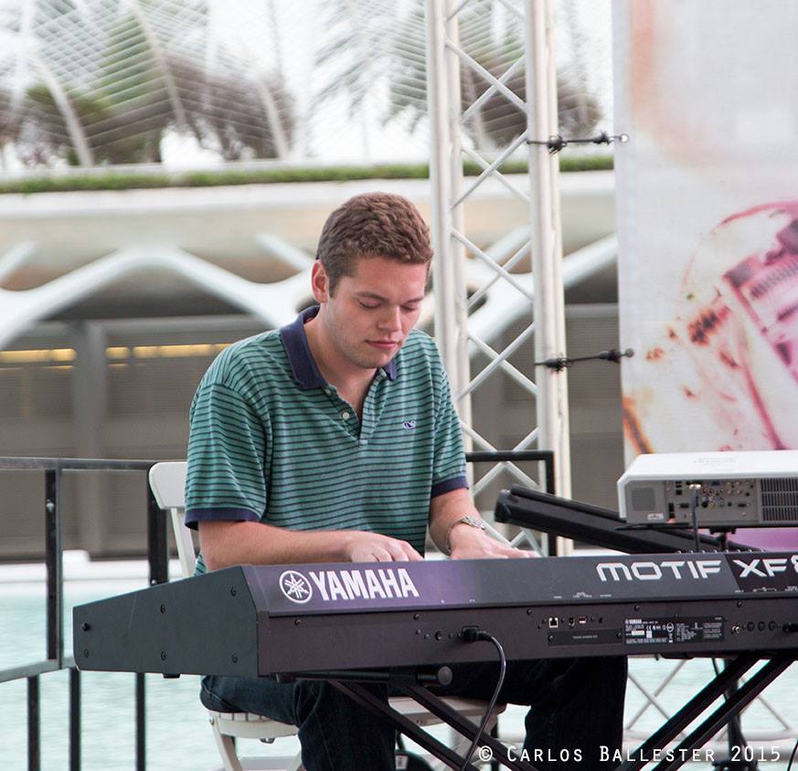 Playing in the Un Lago De Conciertos series – Cuidad de les Artes y las Ciencias, Spain '15