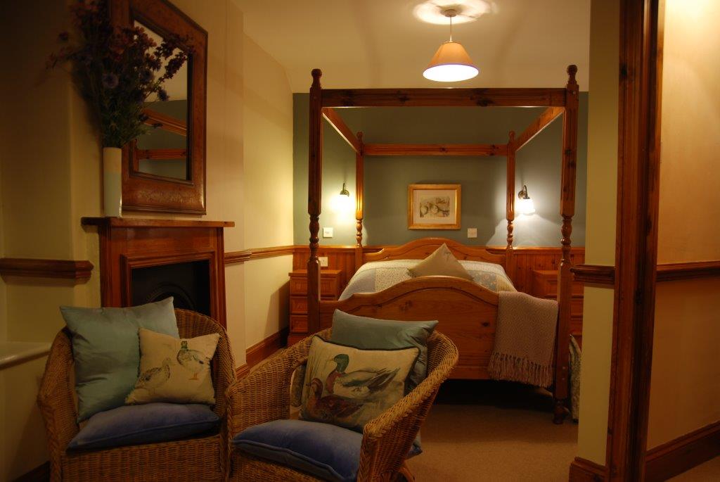 Room 1.jpg