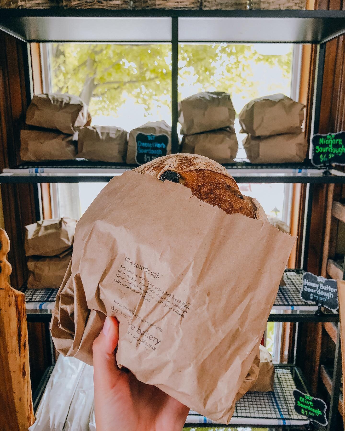 @delaterrebakery sourdough and baguettes are here! 🥖

Delivery days are Wednesday and Friday🧡

@ancaster_village