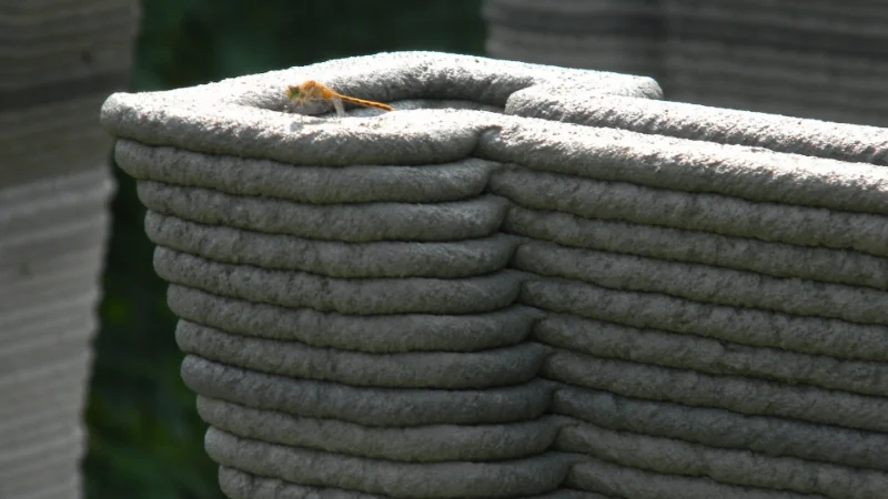  Concrete layers detail, photo by Andrey Rudenko. 