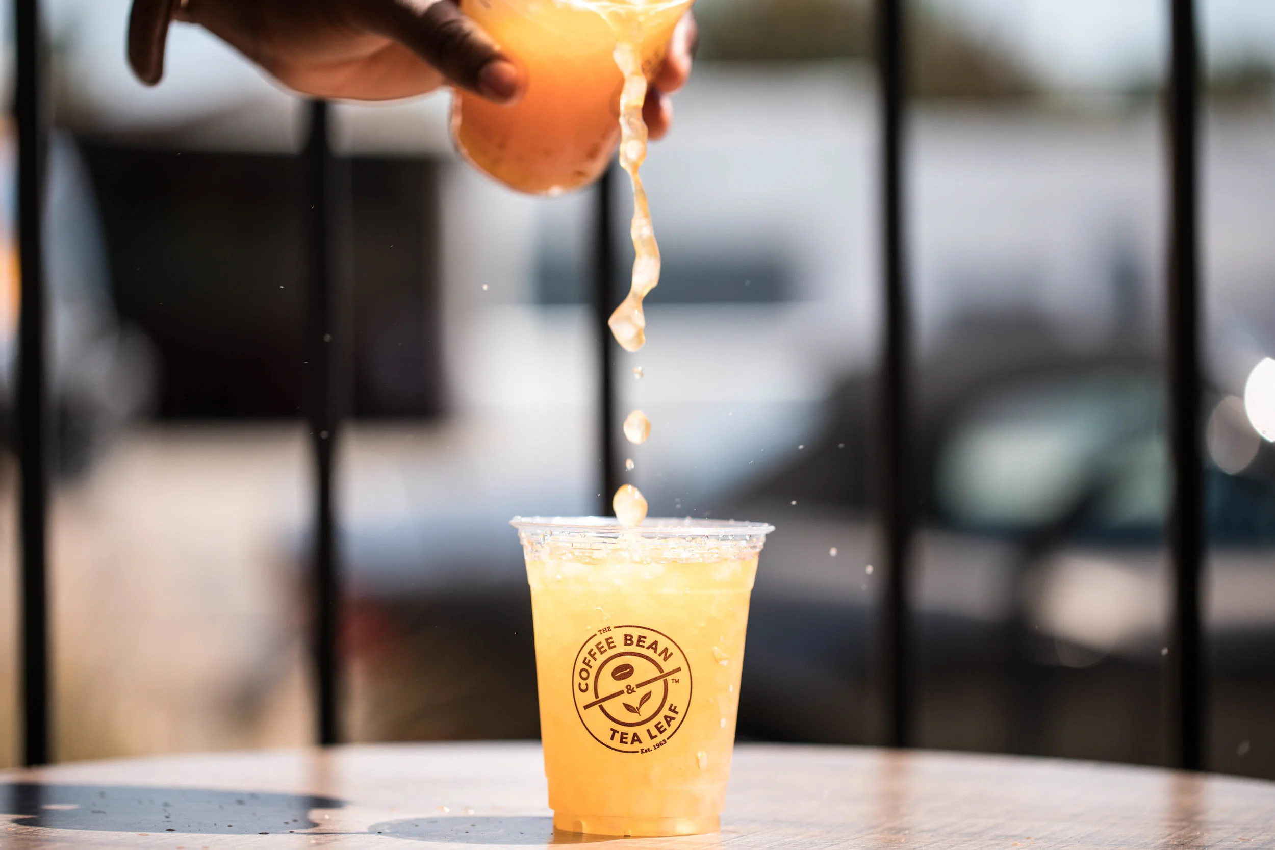 Coffee Bean &amp; Tea Leaf