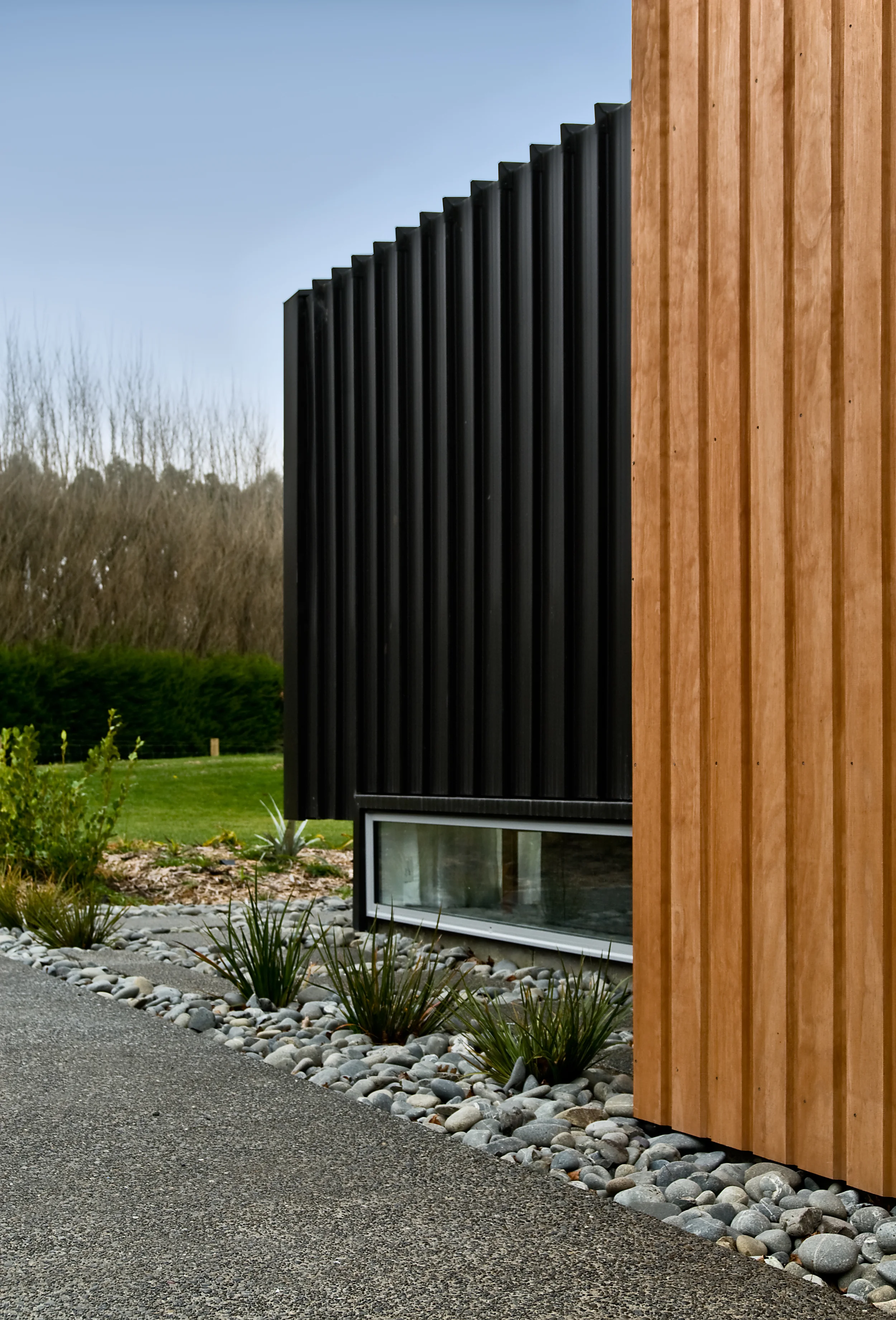 090614_Stufkens_Architecture_Lin_McCaughan_004_exterior_detail.jpg