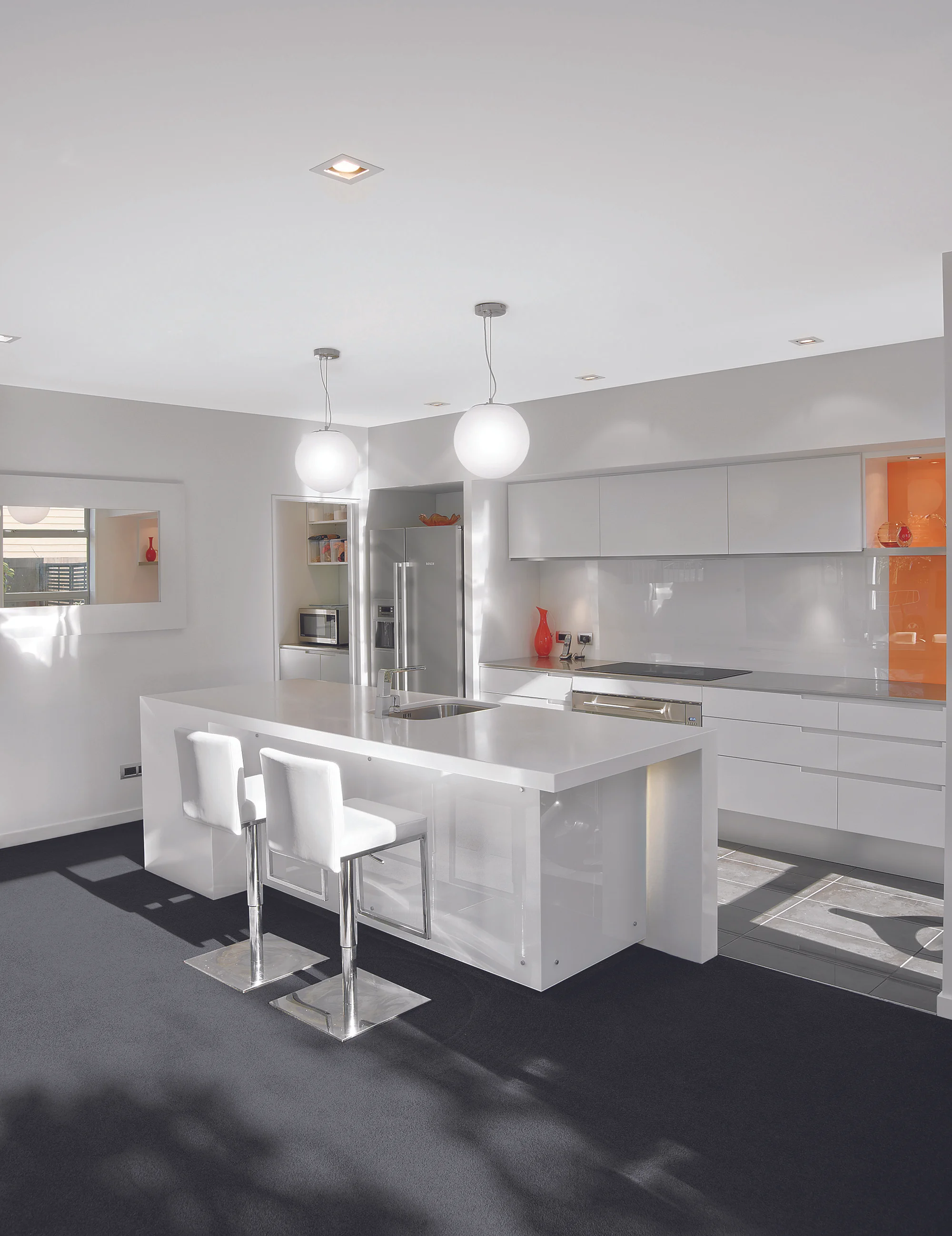 51a Bishop St - kitchen_side_01SMALL.jpg