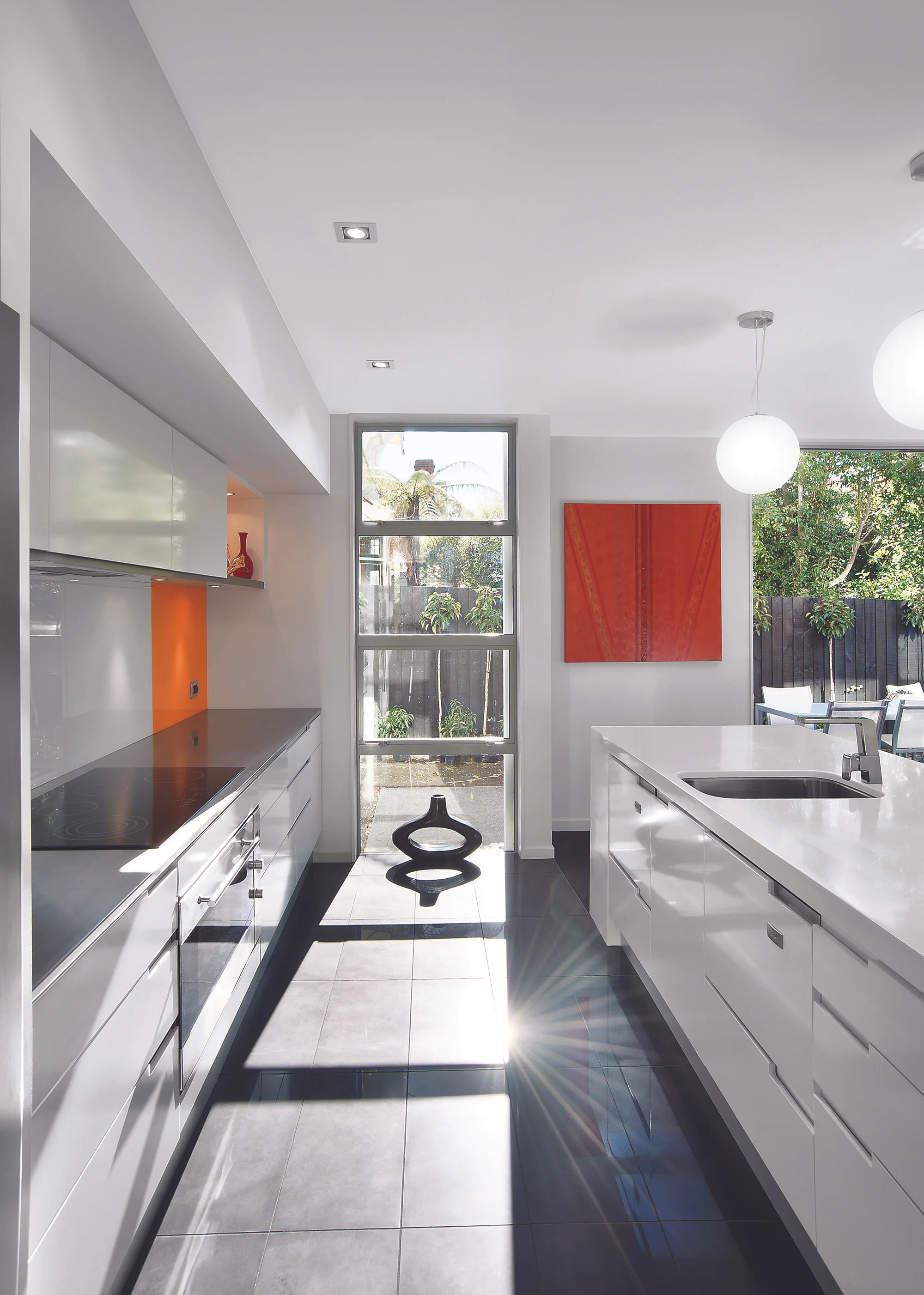 51a Bishop St - kitchen_centreSMALL.jpg