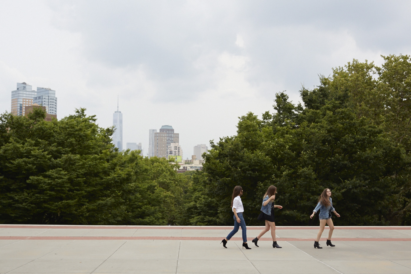 Levis_Spring_Haim_129.jpg