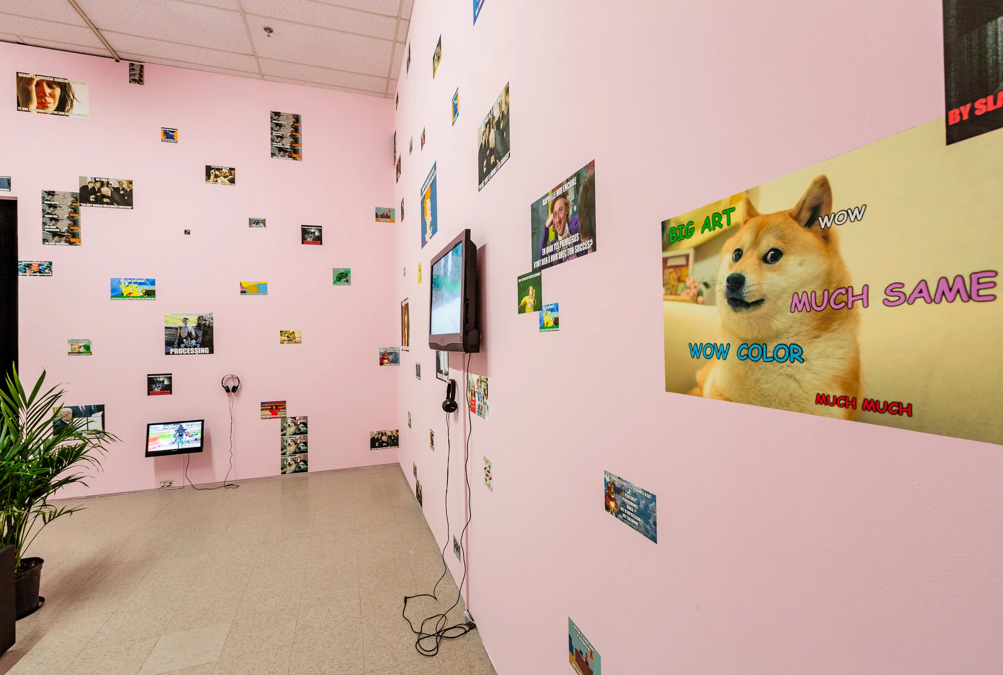 Installation View @ MoCA Laurentians, 2018, 12 x 18 x 13 feet. Photo by Lucien Lisabelle