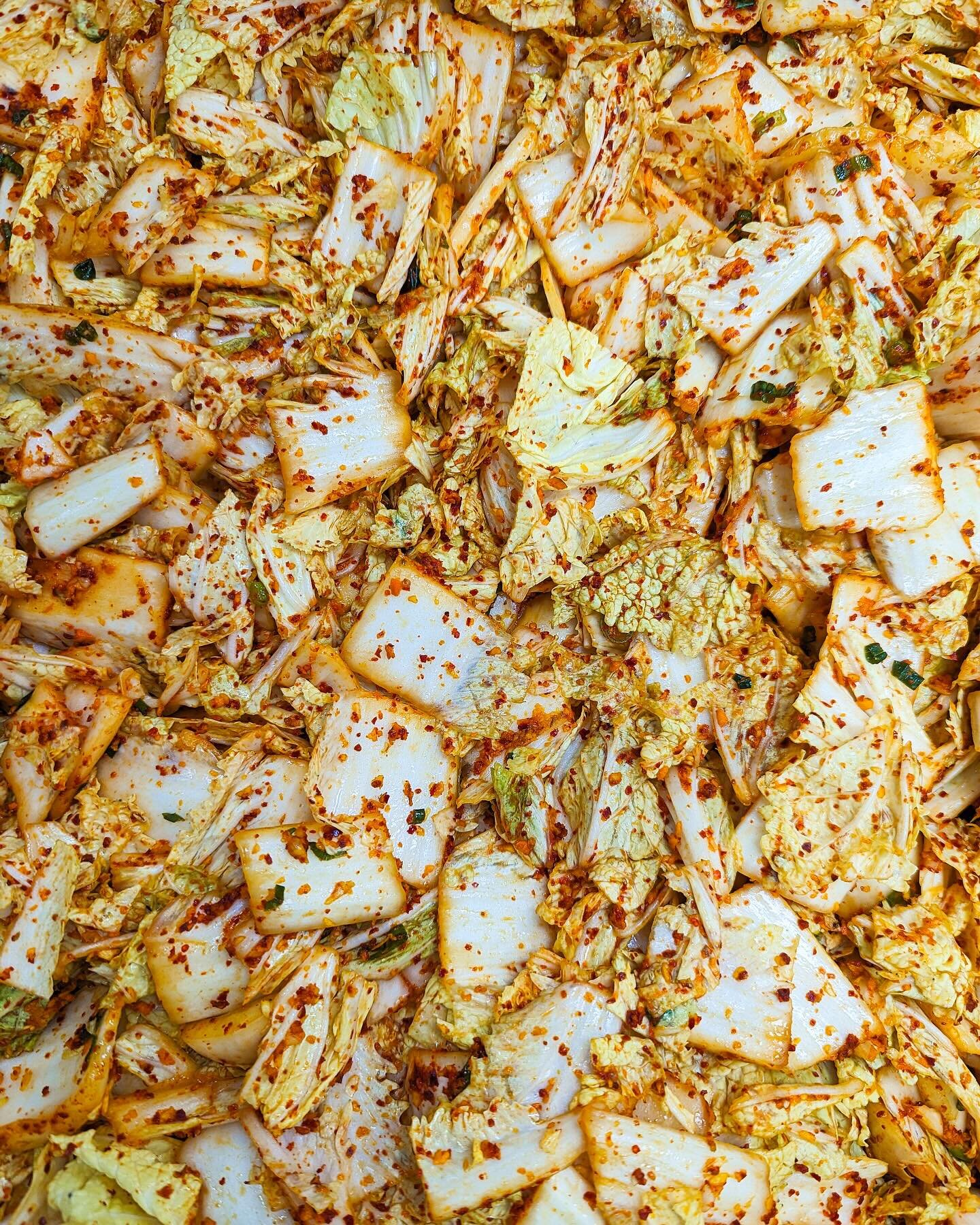 🌿🌶️ Product Spotlight on Our Vegan Turmeric Kimchi 🌶️🌿

Feast your eyes on the vibrant ingredients of our Vegan Turmeric Kimchi. This unique creation combines napa cabbage, Korean red pepper flakes, turmeric, garlic, scallion, and sea salt into a