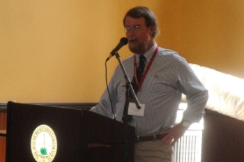 Mosby Heritage Area Historian Emeritus Rich Gillespie speaks at the Prince William End of the War Symposium.
