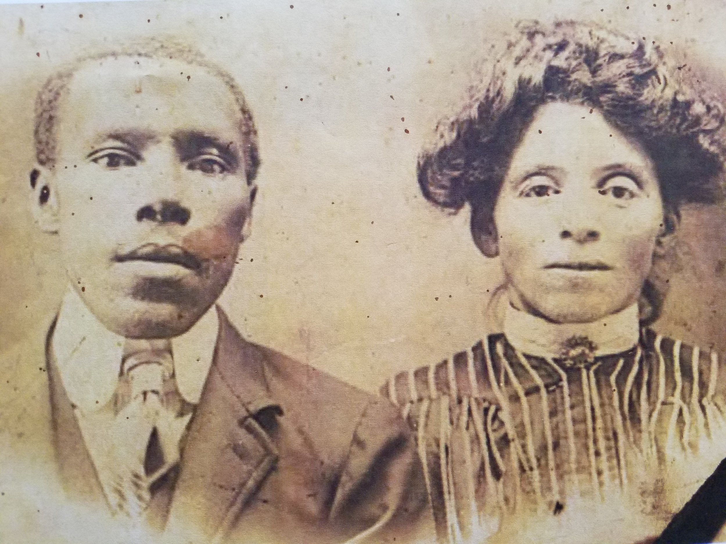  Adolphus Hampton (1860-1912) and his wife Mary Florence Jackson Hampton (1869-1929) 