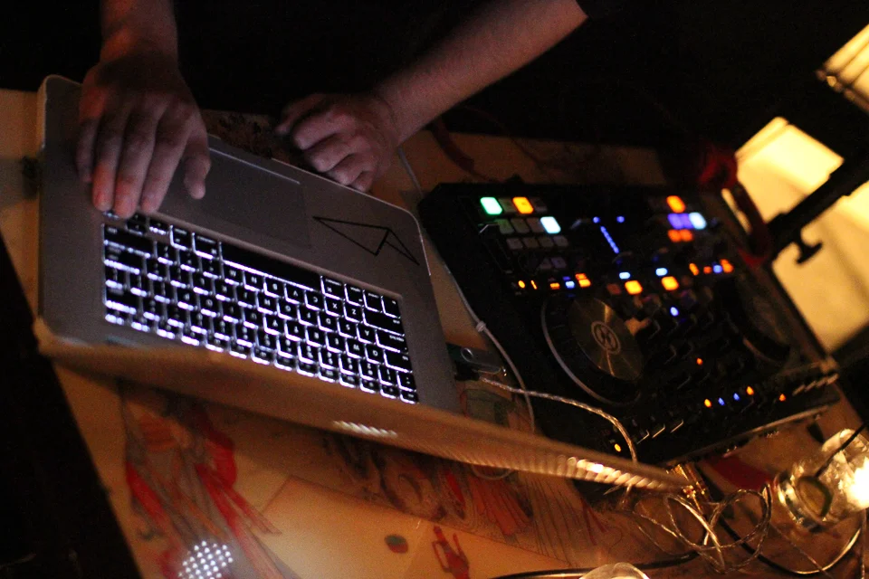 closed sessions-14.jpg