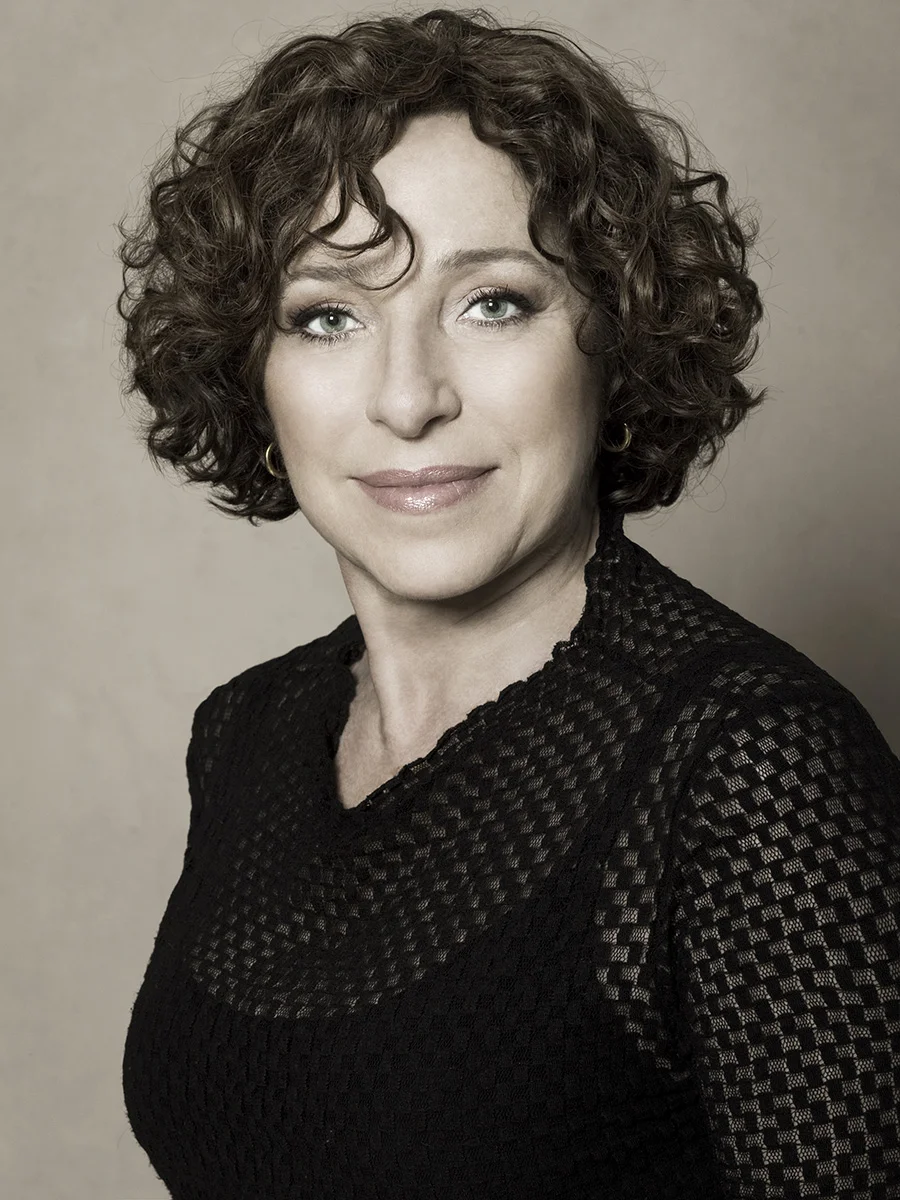 dramaticspt2_013961.100.jpg