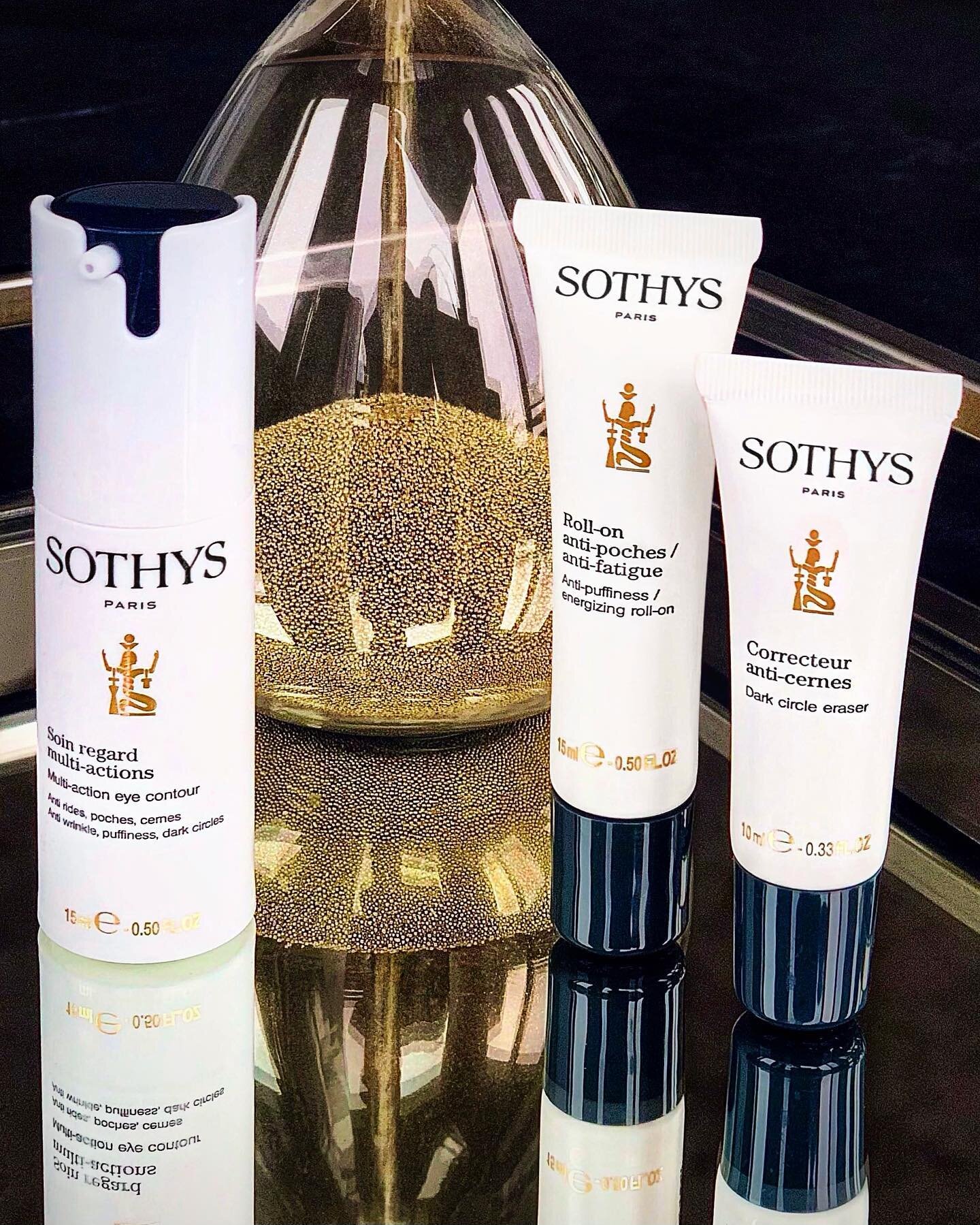 I am loving this new gender-neutral + fragrance free skincare trio (formulated specifically for the eyes) by @sothysusa - all 3 of these are pumped full of clinically-effective active ingredients, and have made a noticeable difference in the overall 