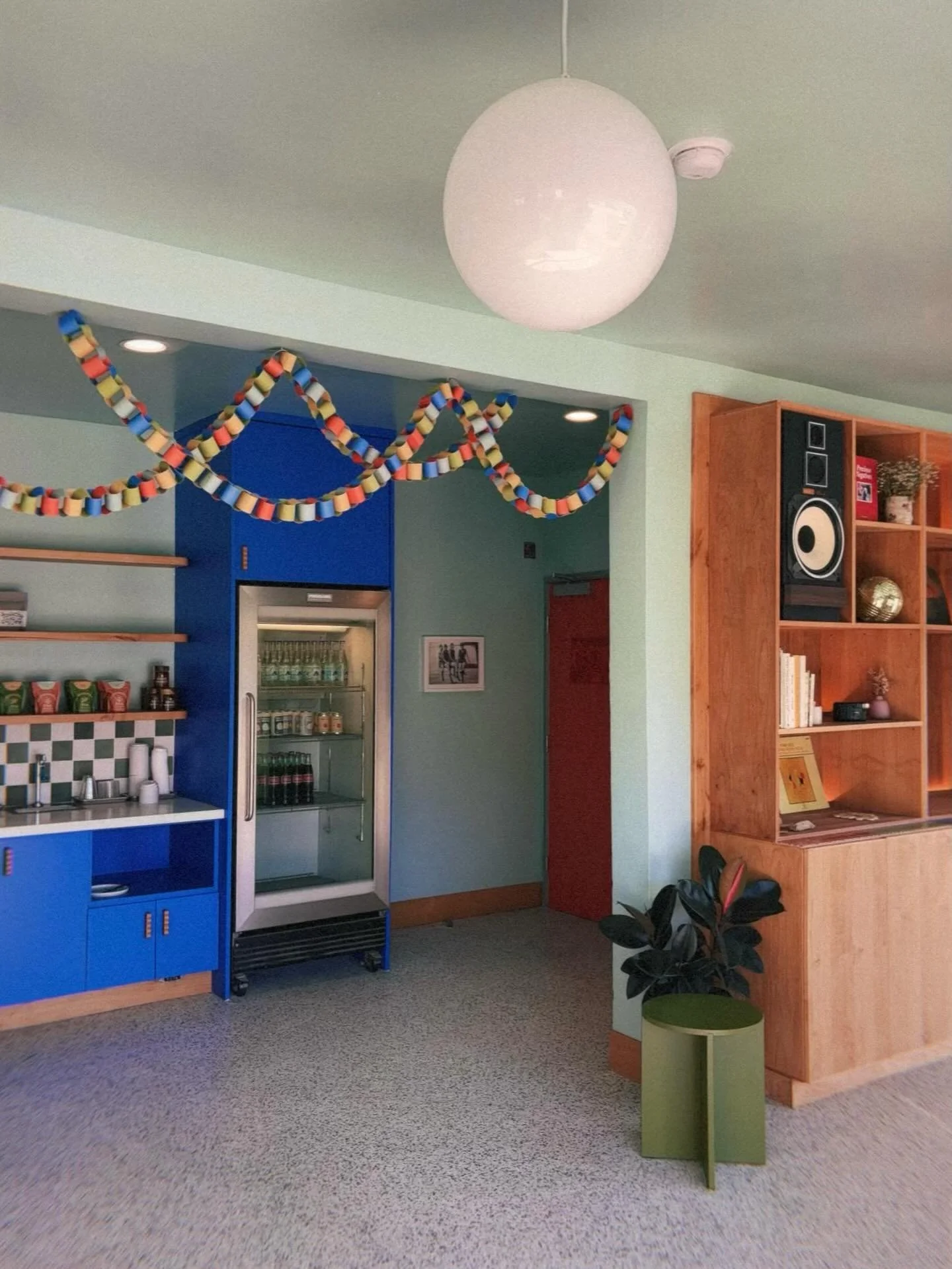 Here&rsquo;s your sign to reach out to a friend who lives within 13 miles of the Sunset Beach Water Tower.

Invite them to meet you at the new Neat for a holiday catch up over an Apple Sage Tonic and Burrito 👌🏽

We&rsquo;re open daily 7-4

16182 pa