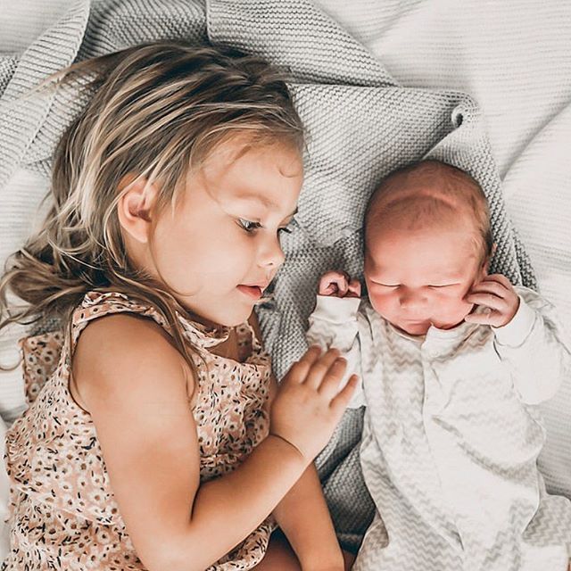 These two. My heart, my soul, my purpose 🕊
I can’t believe it’s almost 6 months since this beautiful moment was captured. Their birthday... Neiko entered the world on Alina’s third birthday ✨ #magic