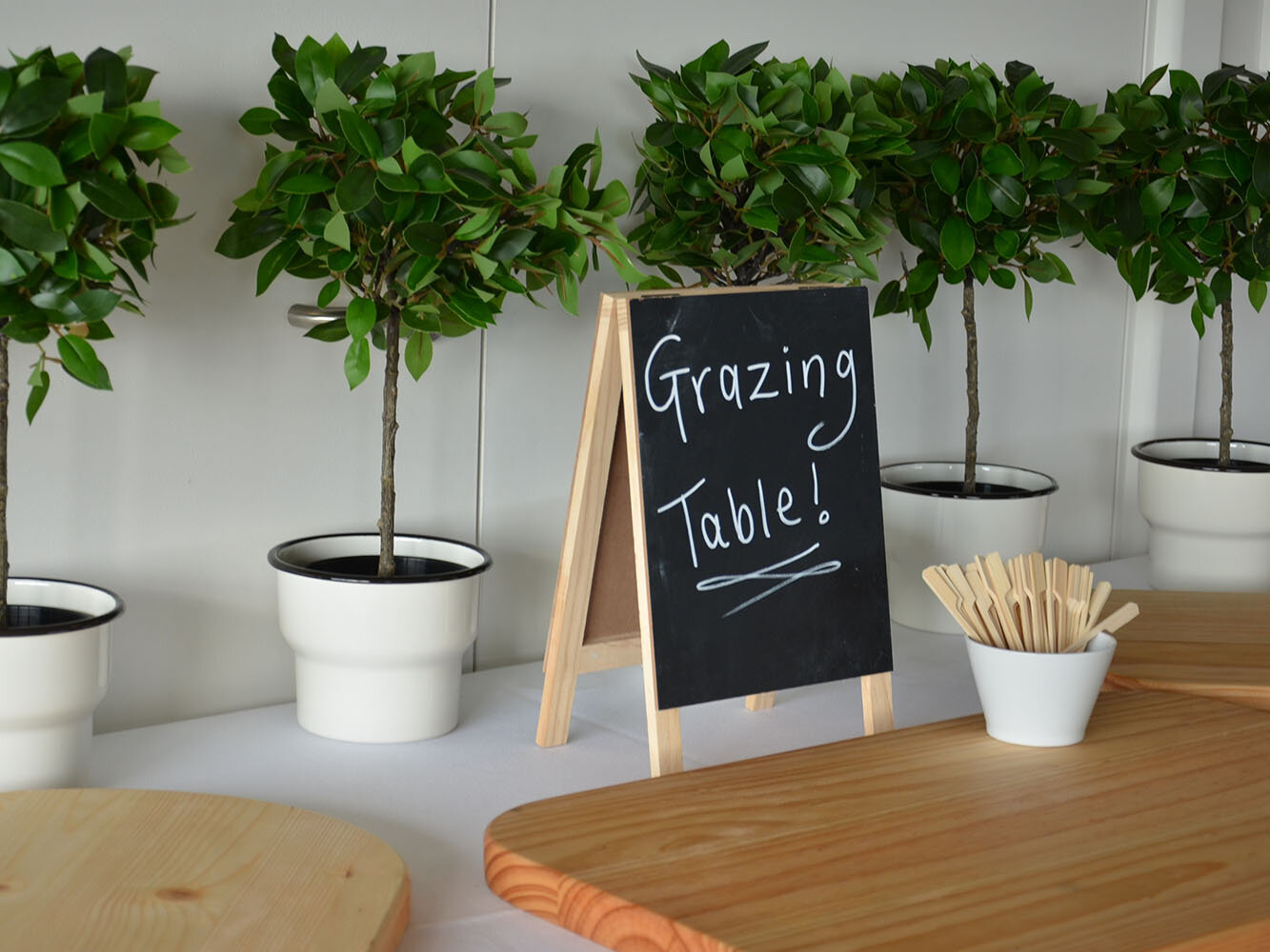BLACKBOARDS EASELS AND FRAMES Feature.jpg