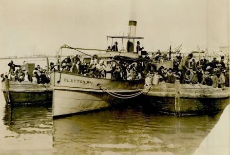 המגורשים מארץ ישראל בהגיעם למצרים, 1915