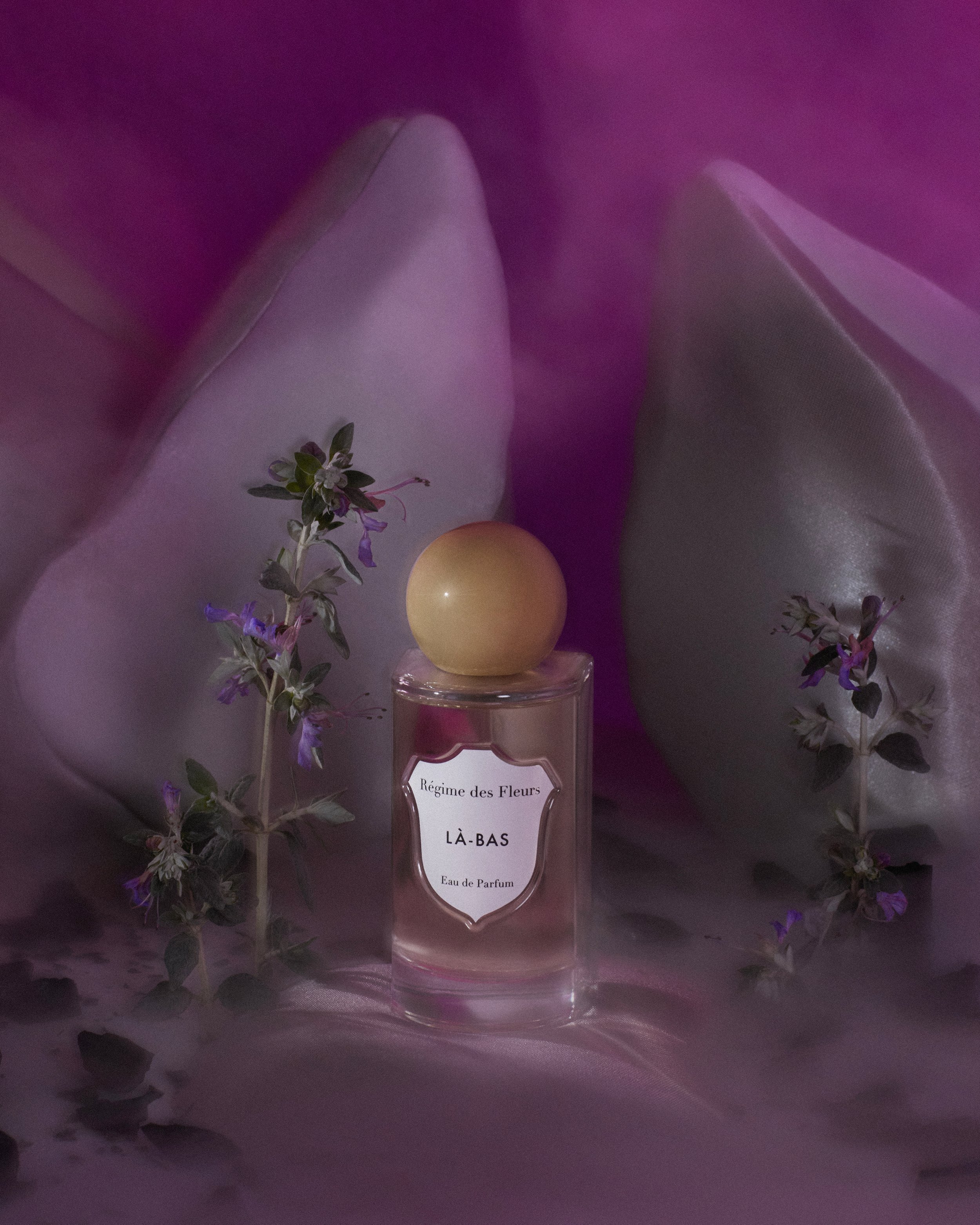  Photography : Elodie Farge  Set design &amp; AD : Pauline Furman  Perfumes : Régime des fleurs 