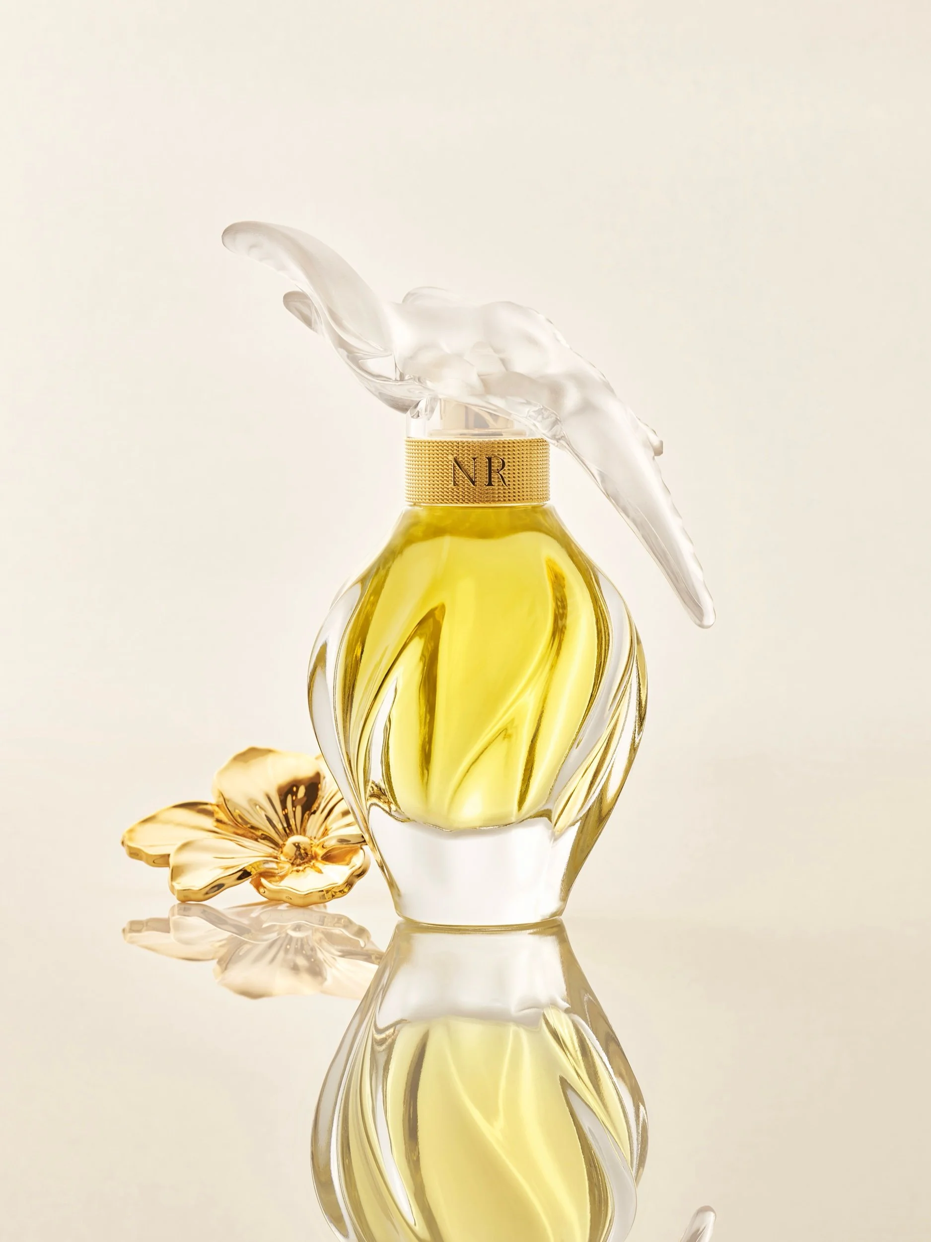  Photography © Patrick Parchet Set design : Pauline Furman  For Nina Ricci 