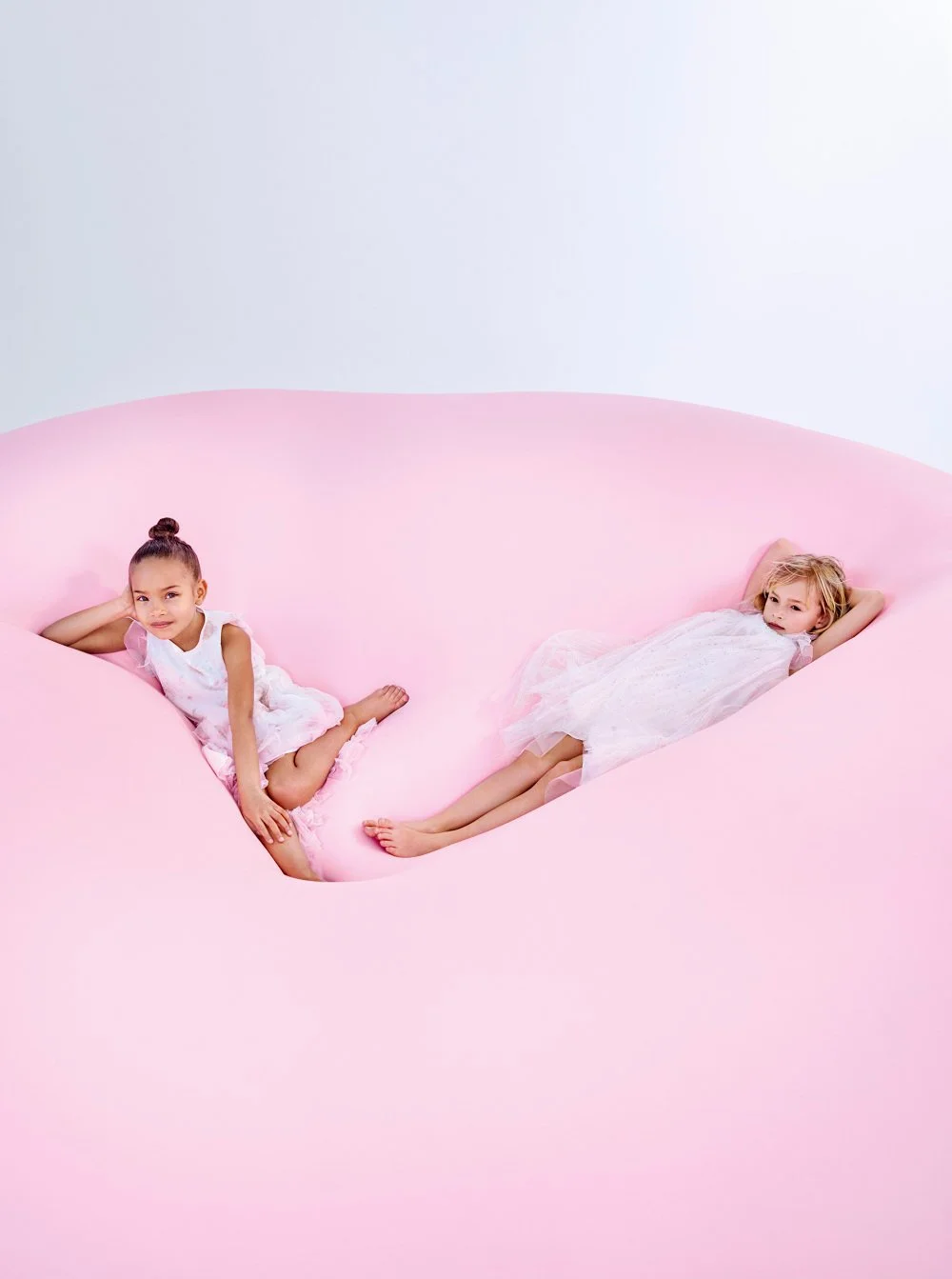  Photography © Louise Carrasco Big bubble gum : Pauline Furman  For Baby Dior  