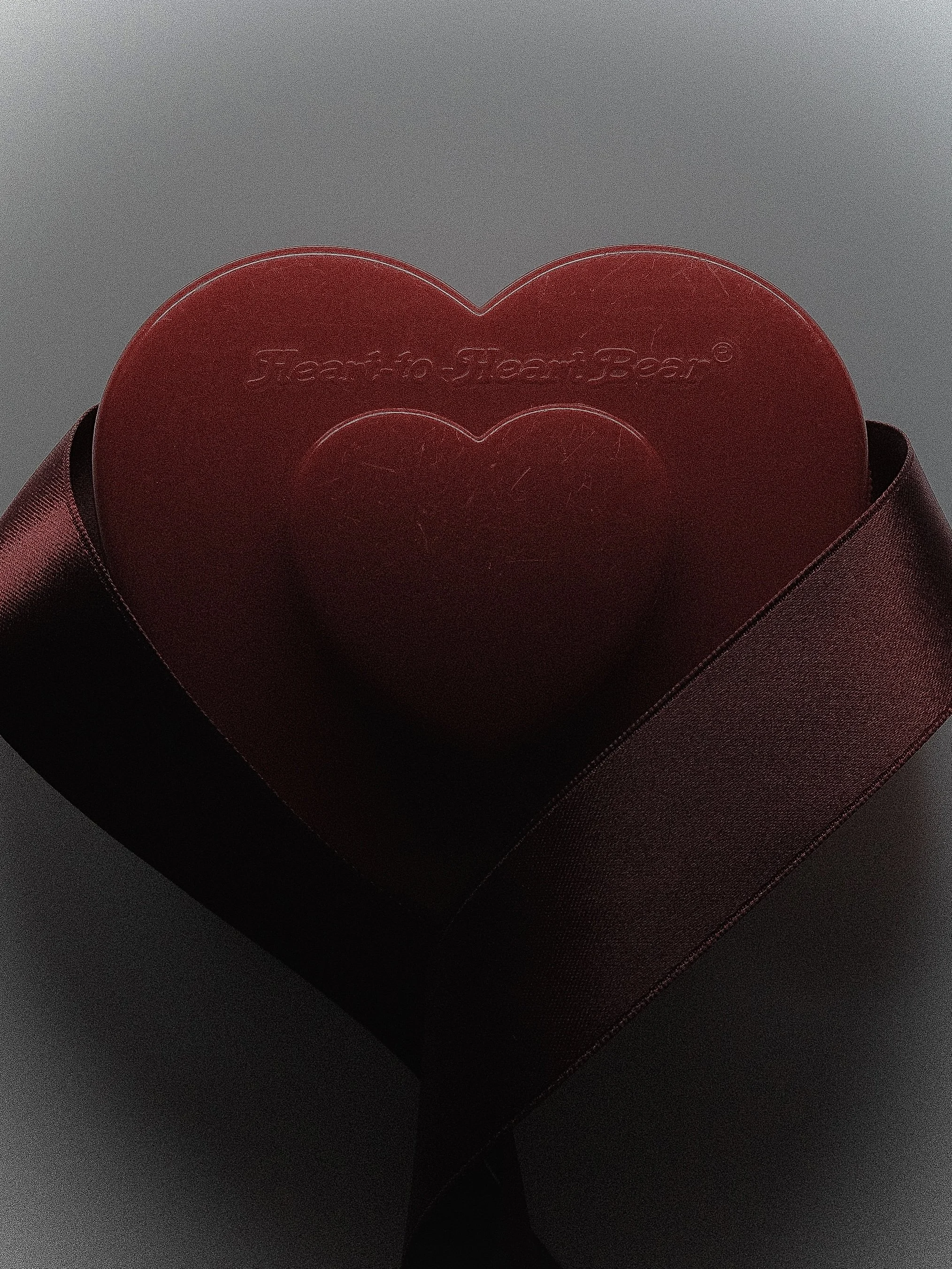  Photography, set design &amp; AD : Pauline Furman 