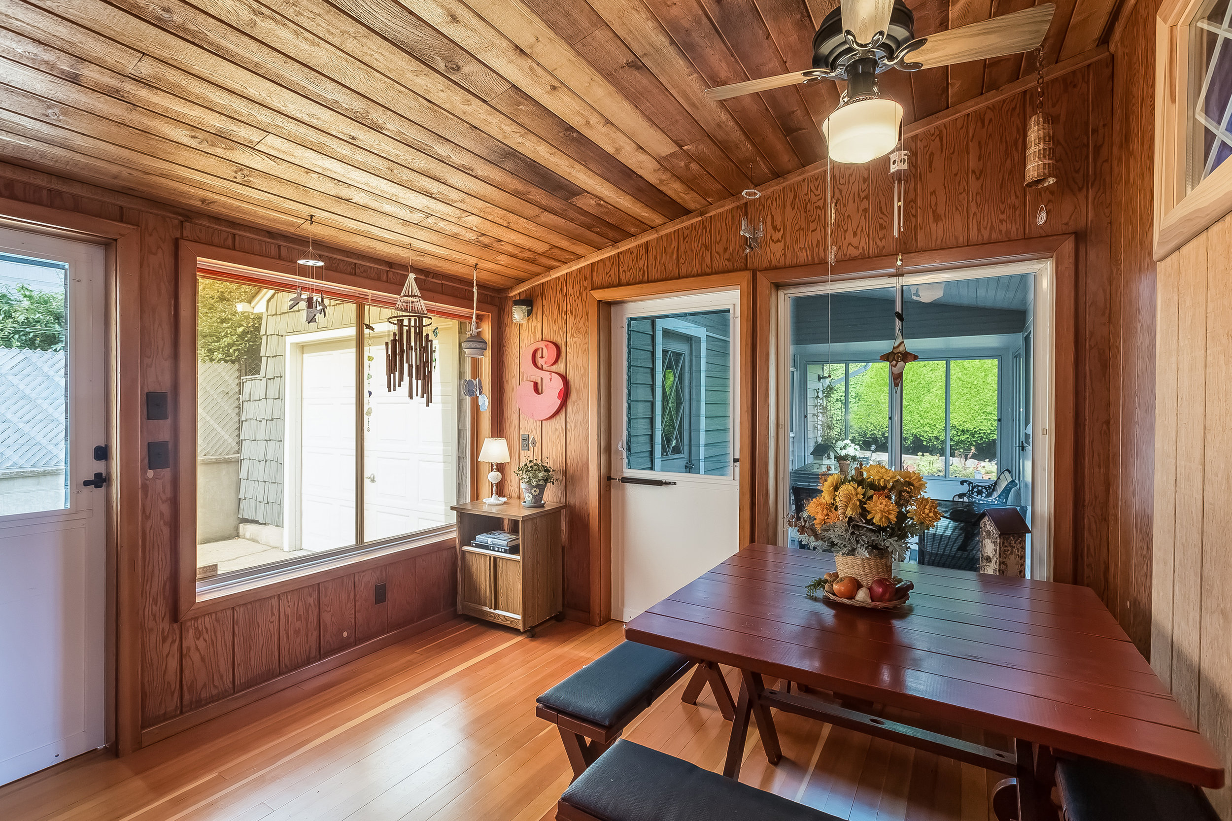031-Screened_Porch-4932673-large.jpg