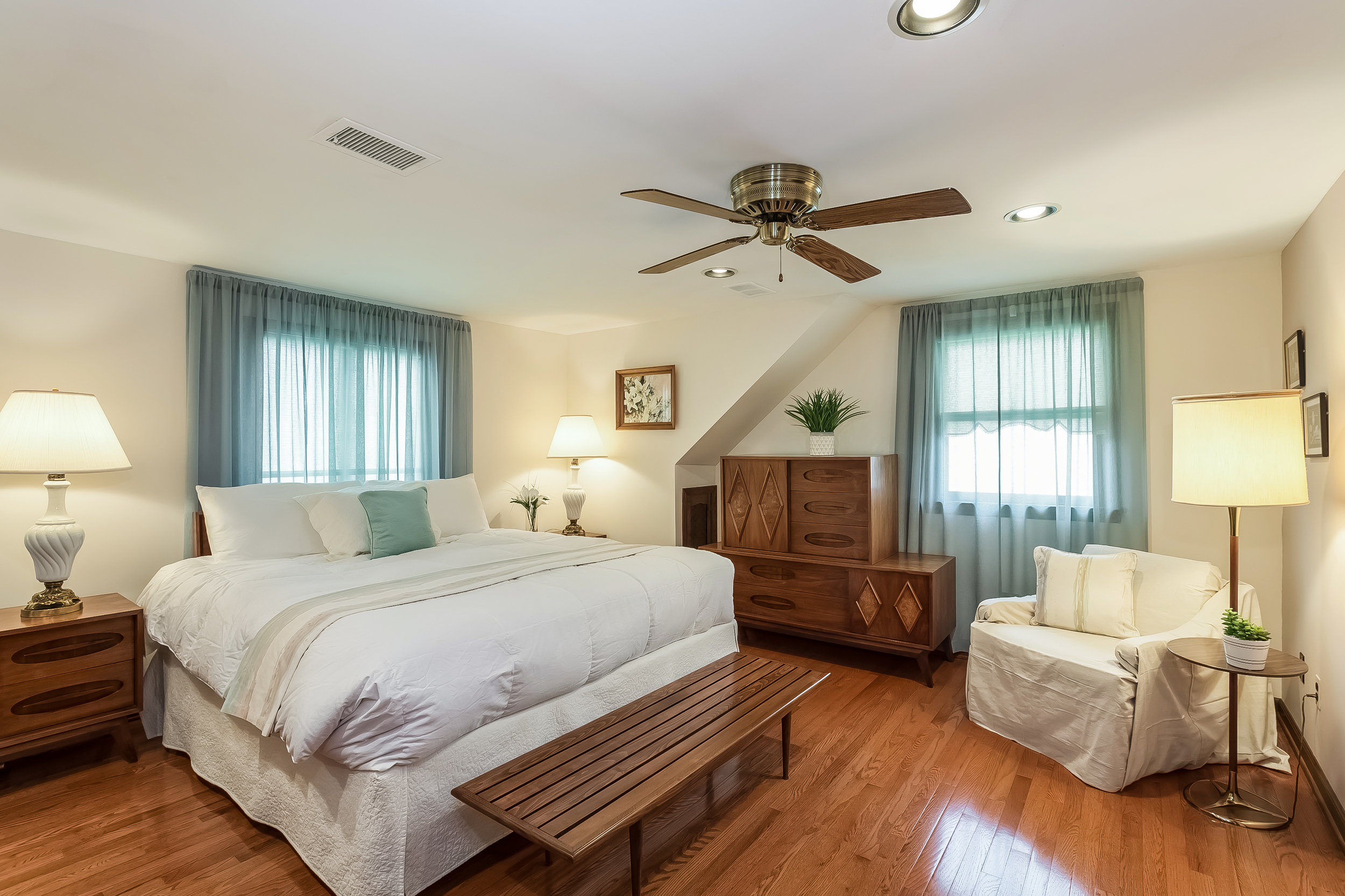041-Master_Bedroom-4933076-large.jpg