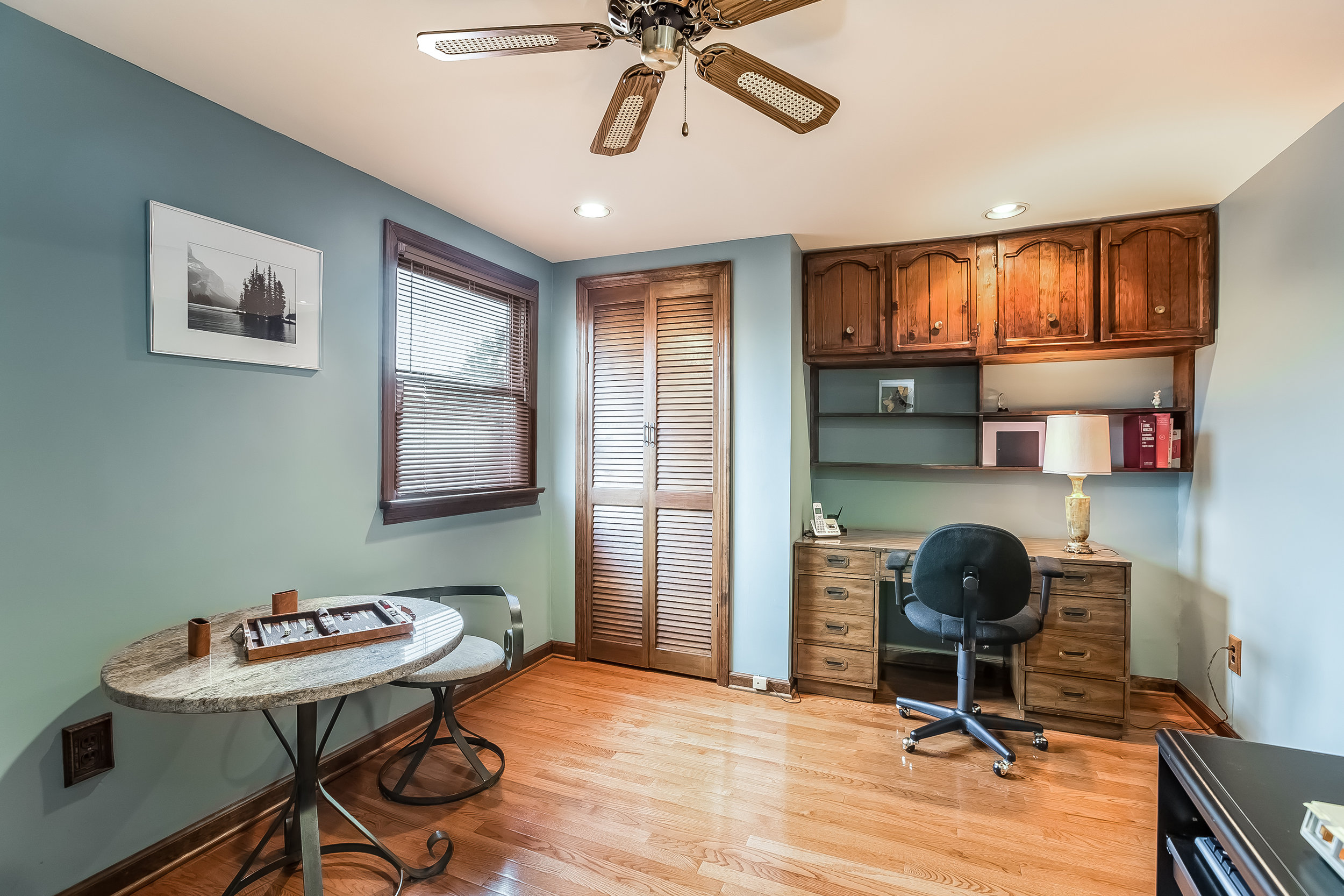 048-Bedroom-4932696-large.jpg
