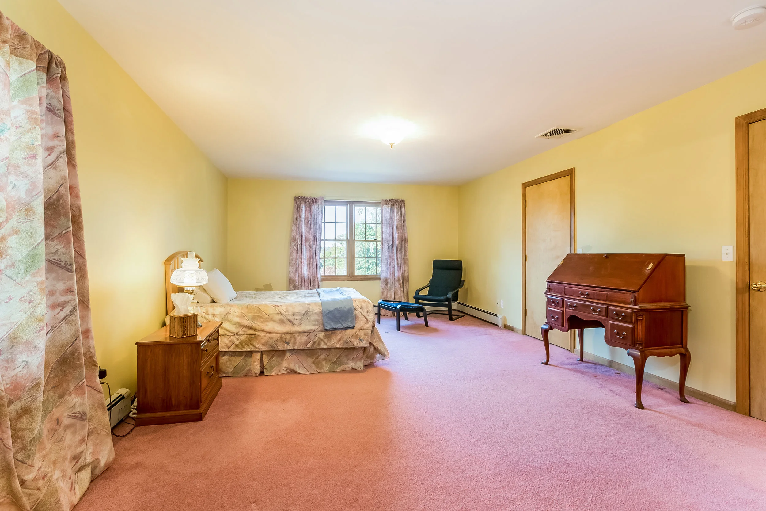026-Master_Bedroom-5002163-large.jpg