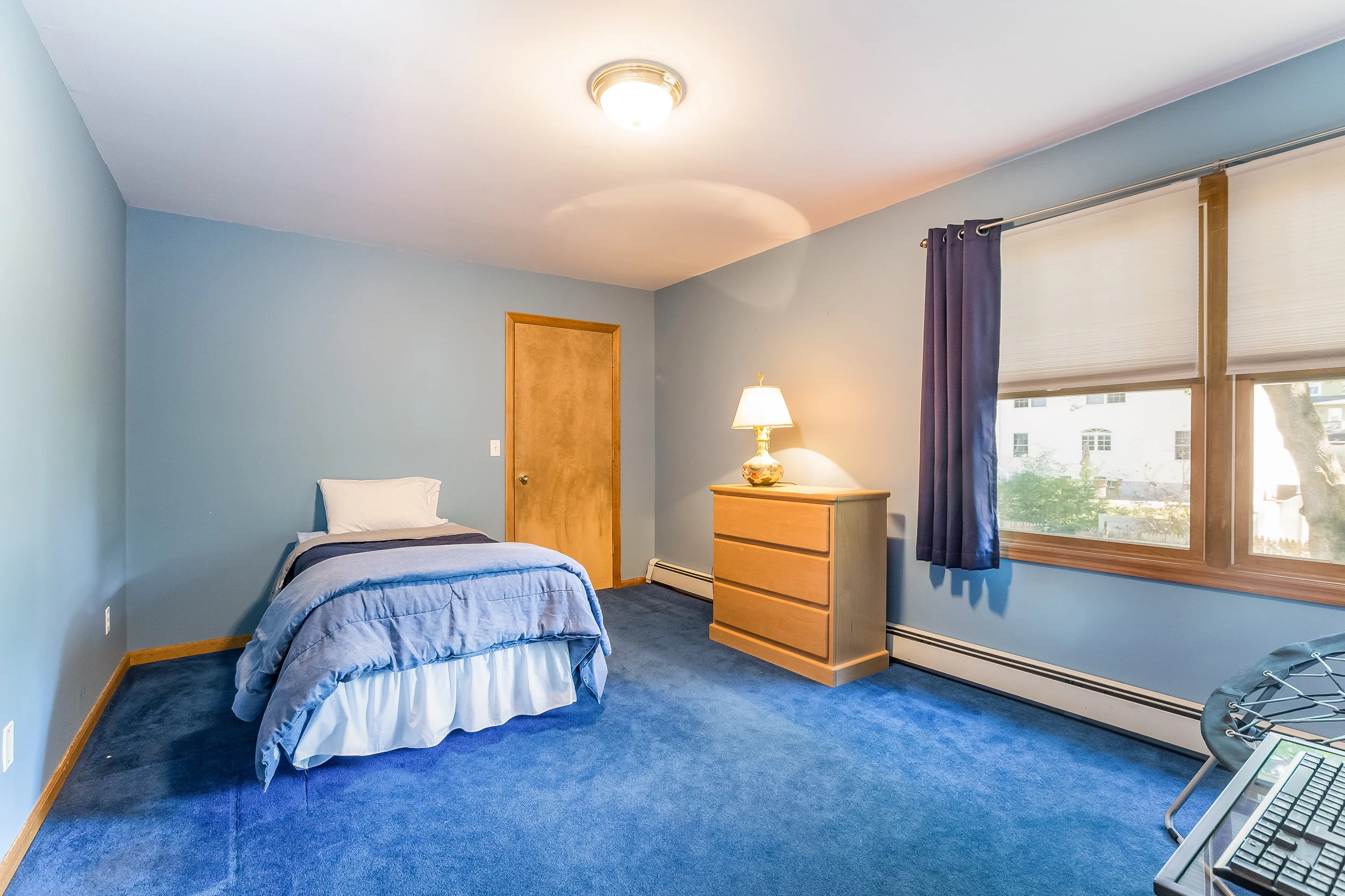 034-Bedroom-5002165-large.jpg