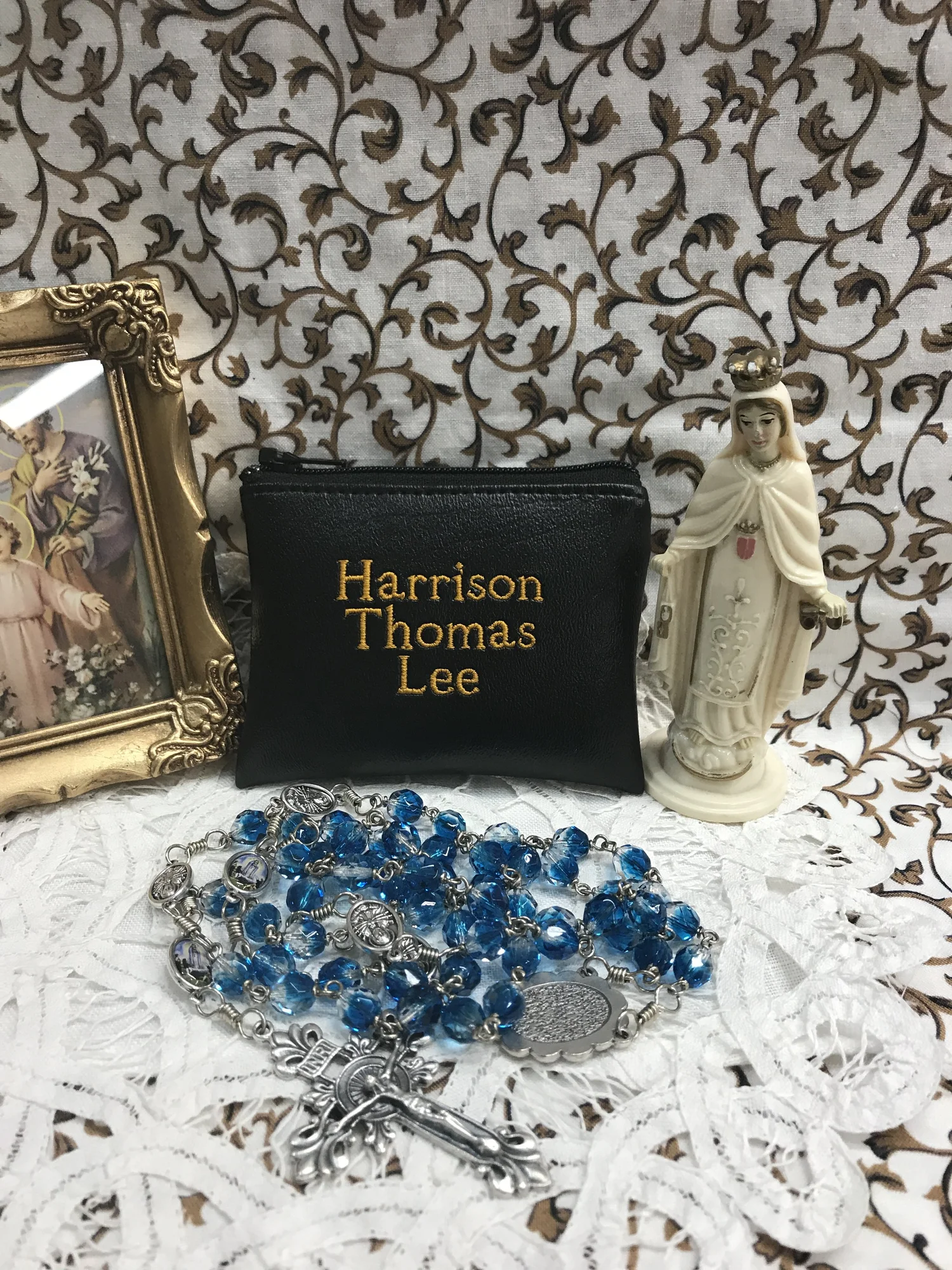 Sacred Heart Rosary Pouch, 4 Colors — Custom Missal & Breviary Covers