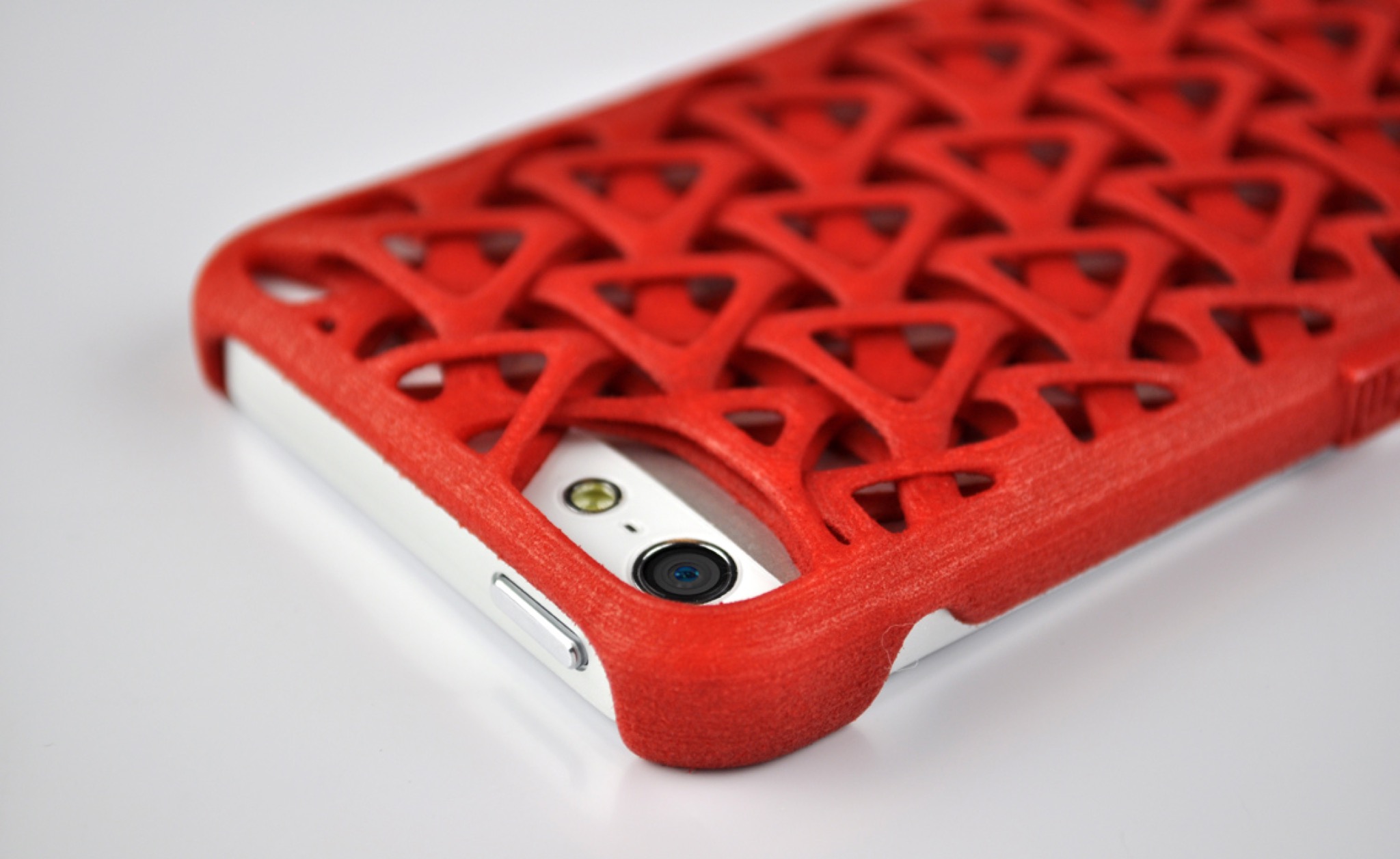 Trillion-iPhone-5-Case-Detail-shot-Alan-Nguyen_3D Printing.jpg