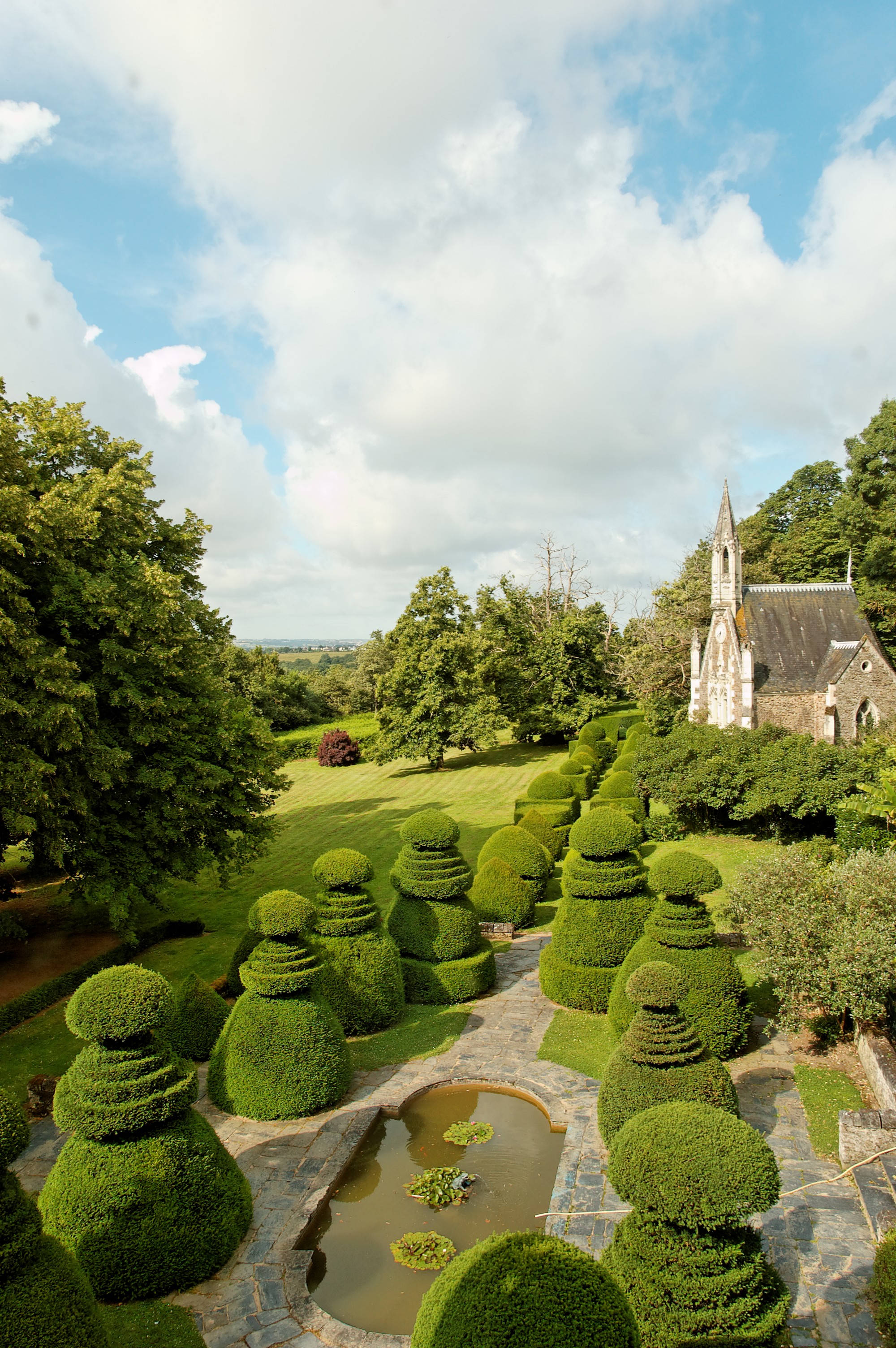 topiary garden from attic.jpg