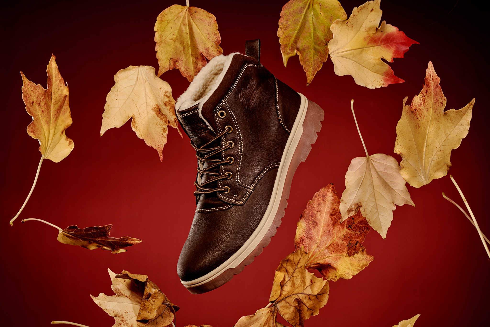 product-photographer-budapest-autumn-man-shoe-editorial-marton-botond.jpg