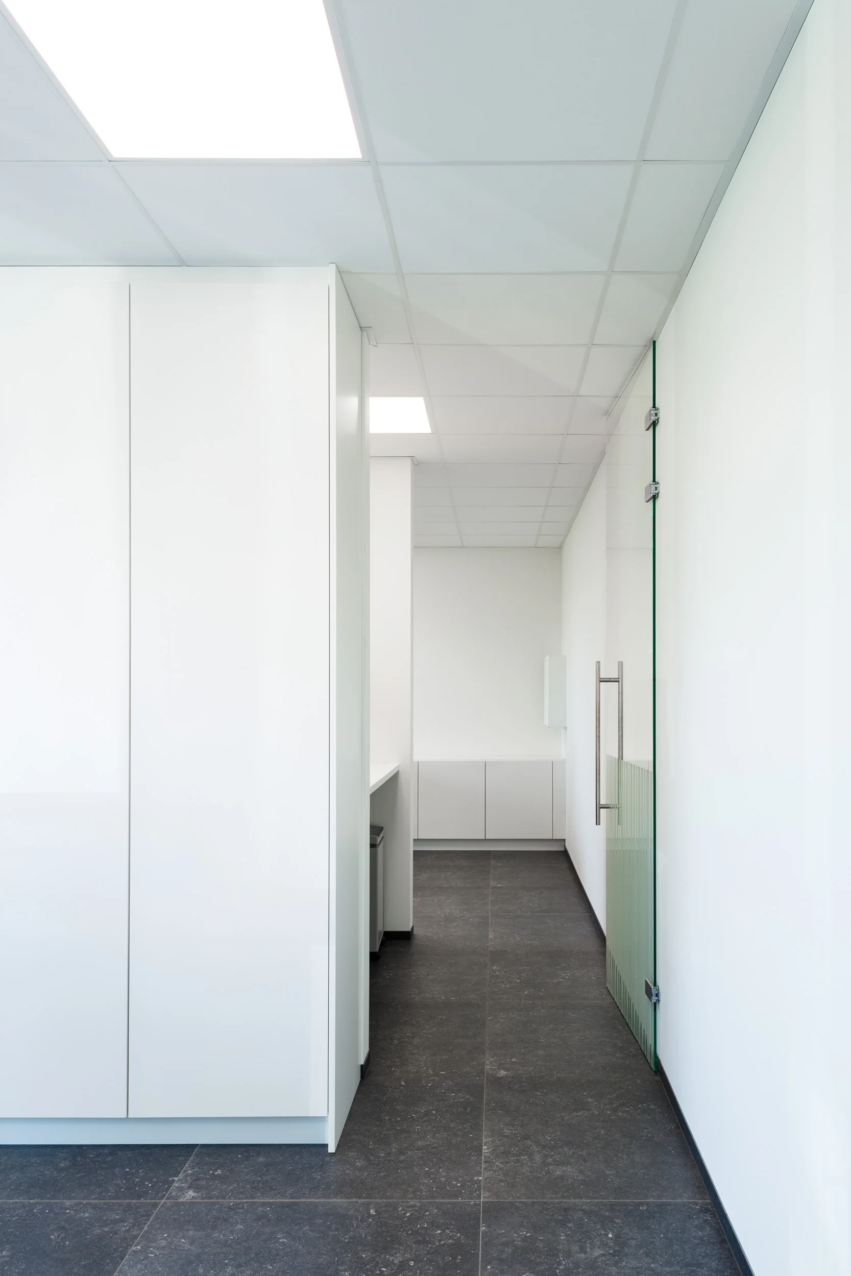 Showroom B by Vandamme-Vandeputte architecten