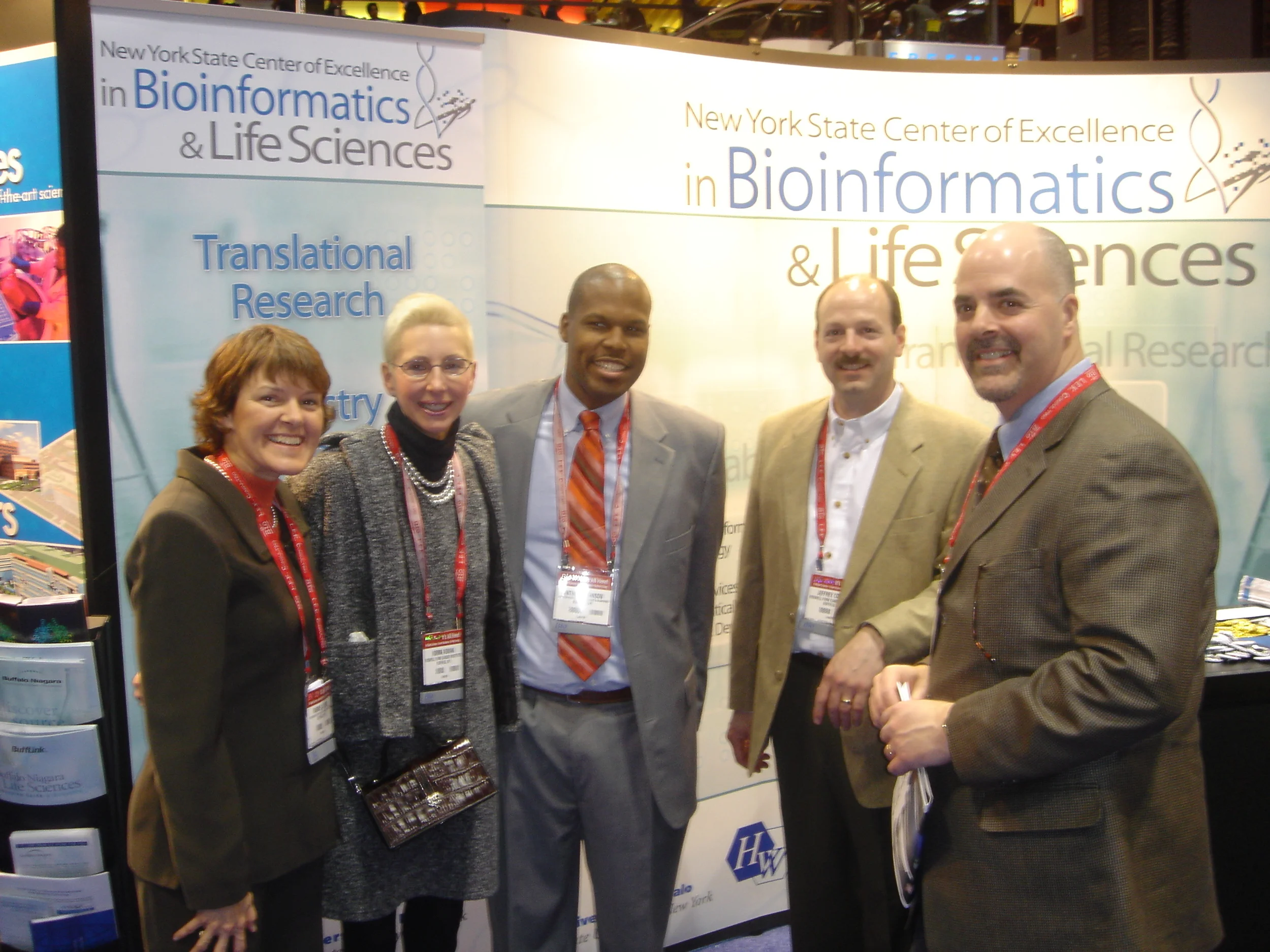   Launch NY Community Leader Marnie Lavigne in action with local entrepreneurs working a trade show  