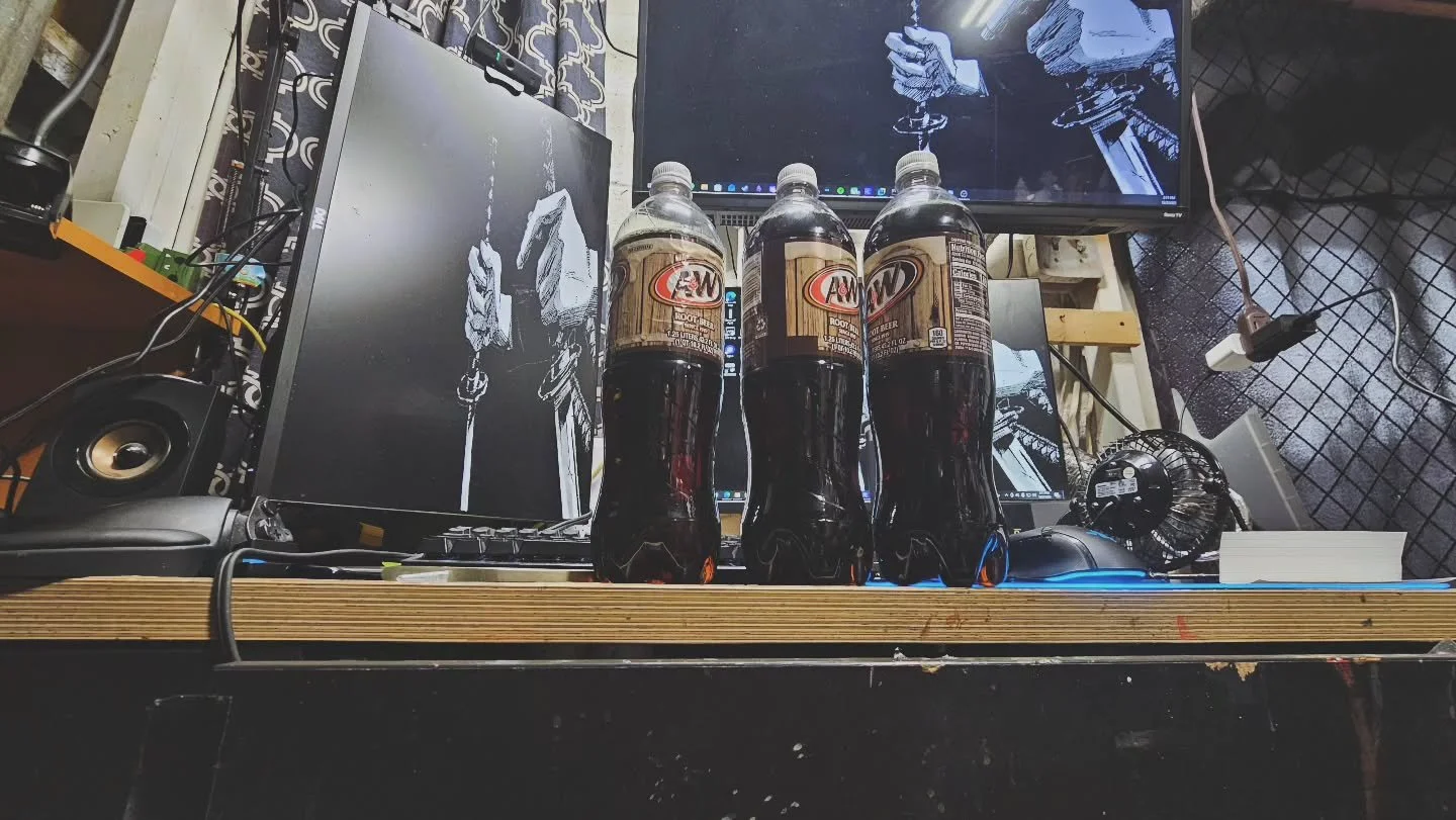 I have a root beer problem. It's pretty much the only soda I drink anymore, but I tend to drink a lot of it. For this week, I'll be posting how much I go through. Here's some of my current stock. All 1.5 liters. Will share as each one is finished.
#s