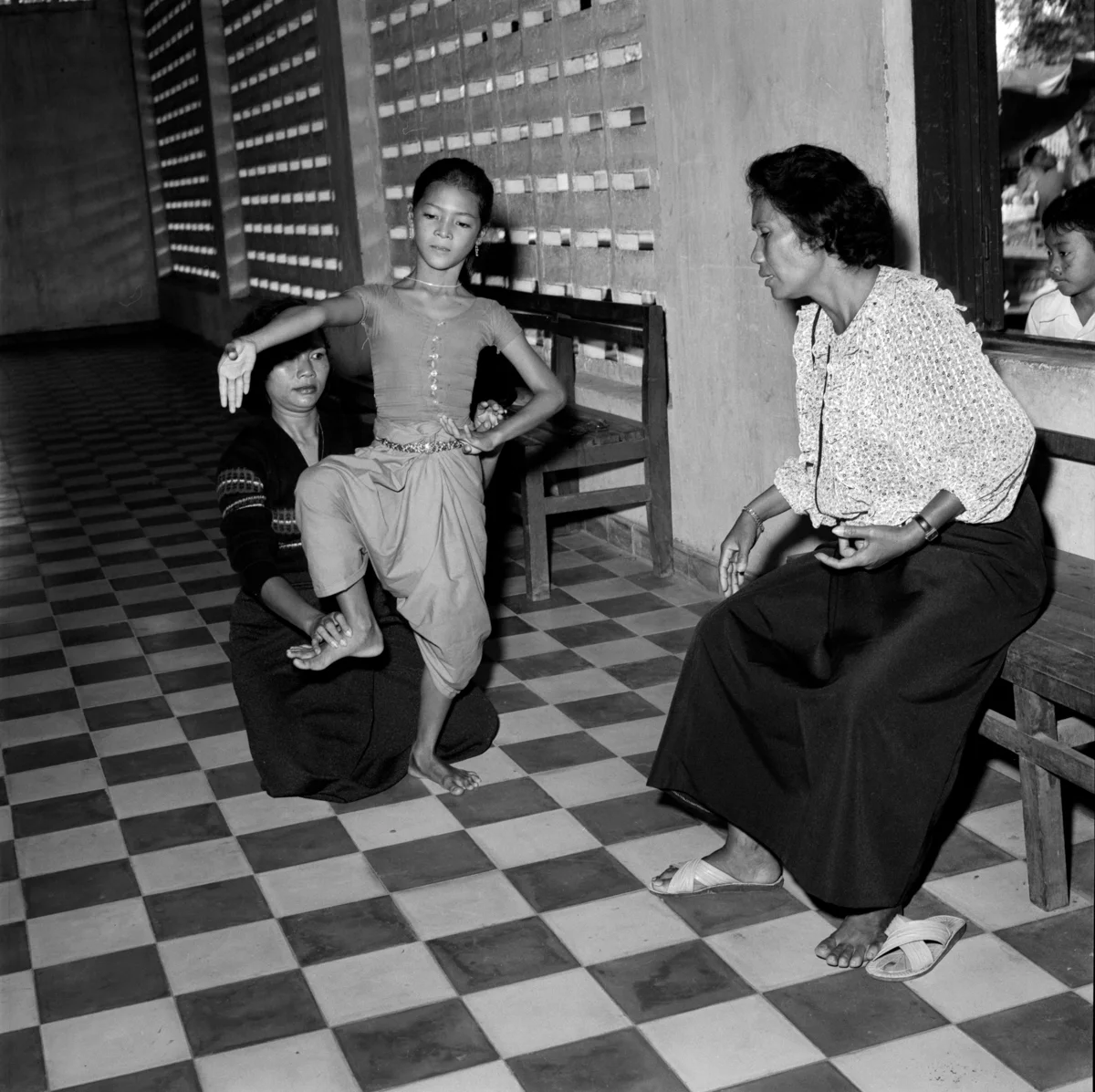 8929_33_2_Cambodia_1992.jpg